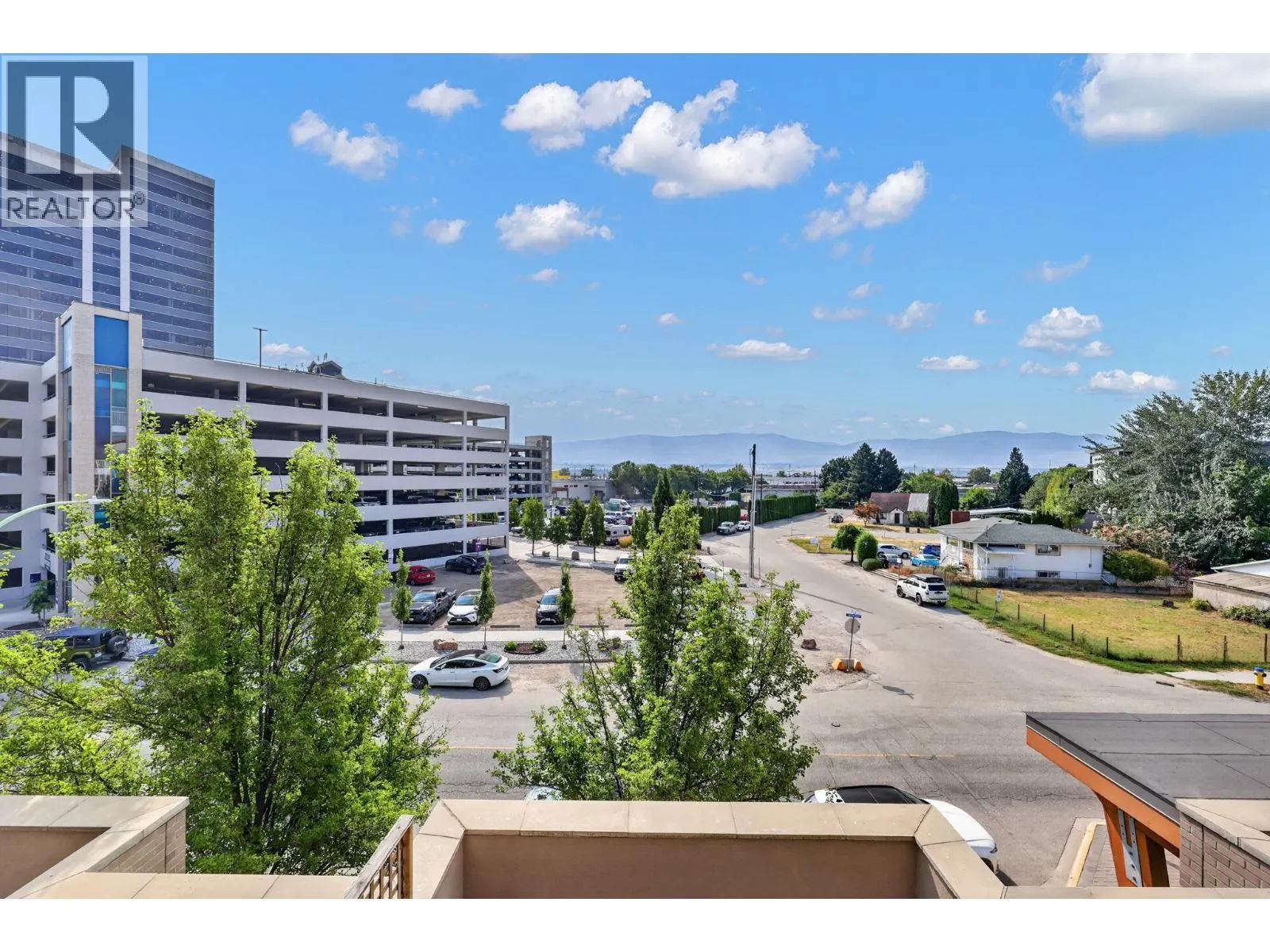 1550 Dickson Avenue Unit# 306