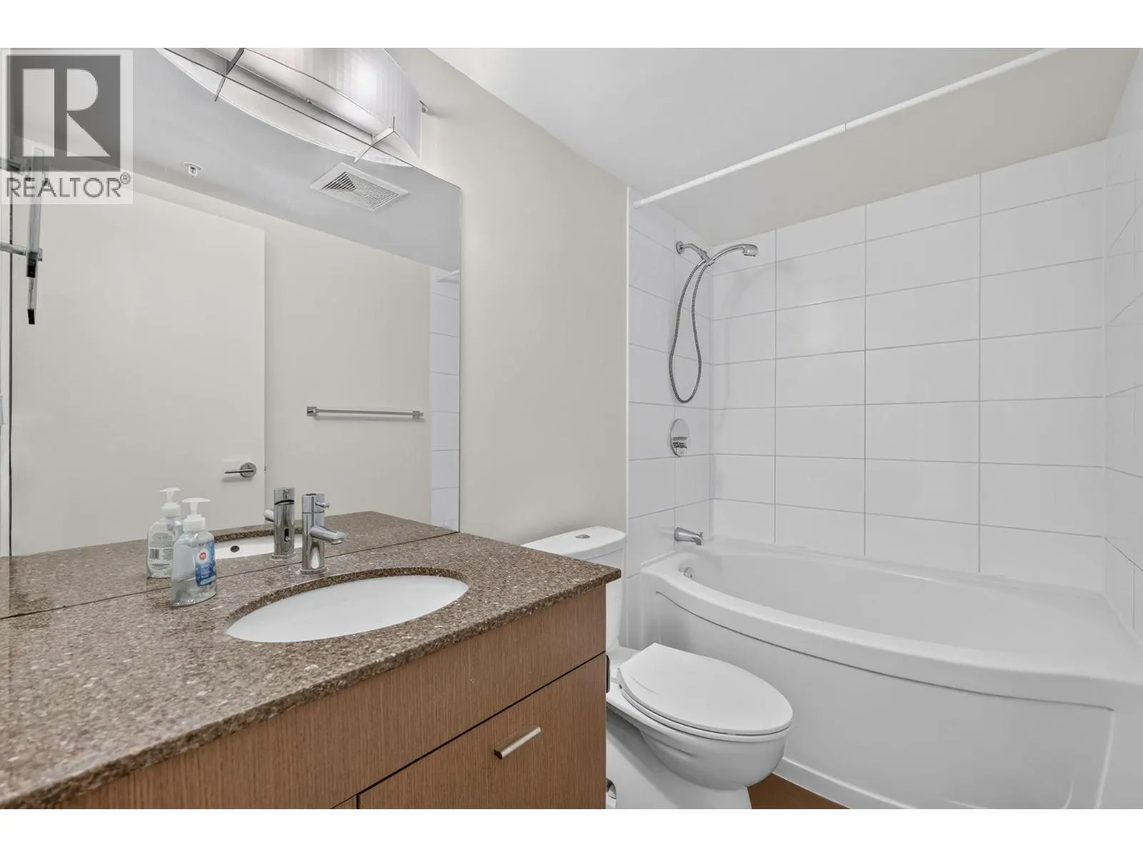 1550 Dickson Avenue Unit# 306