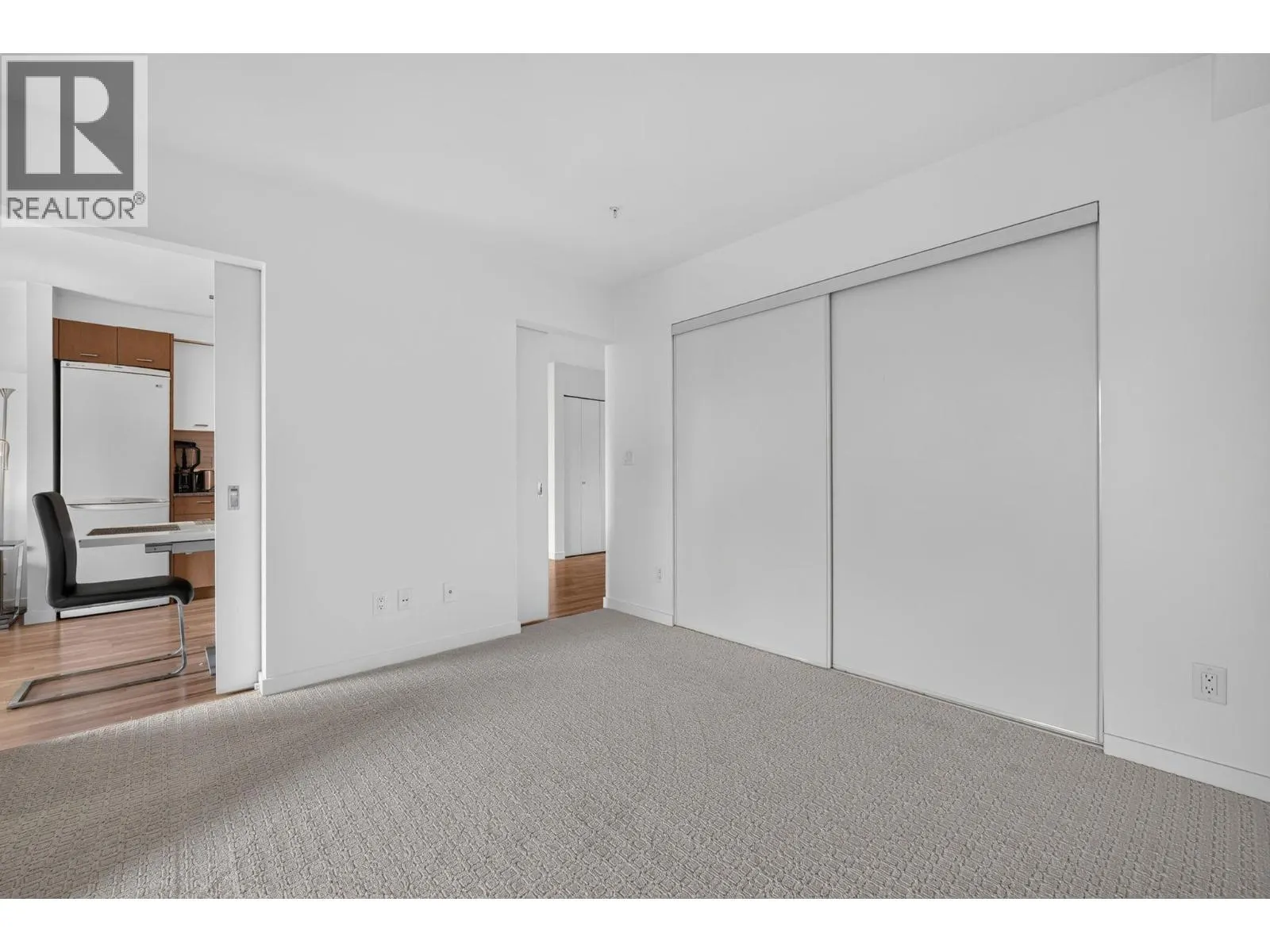 1550 Dickson Avenue Unit# 306