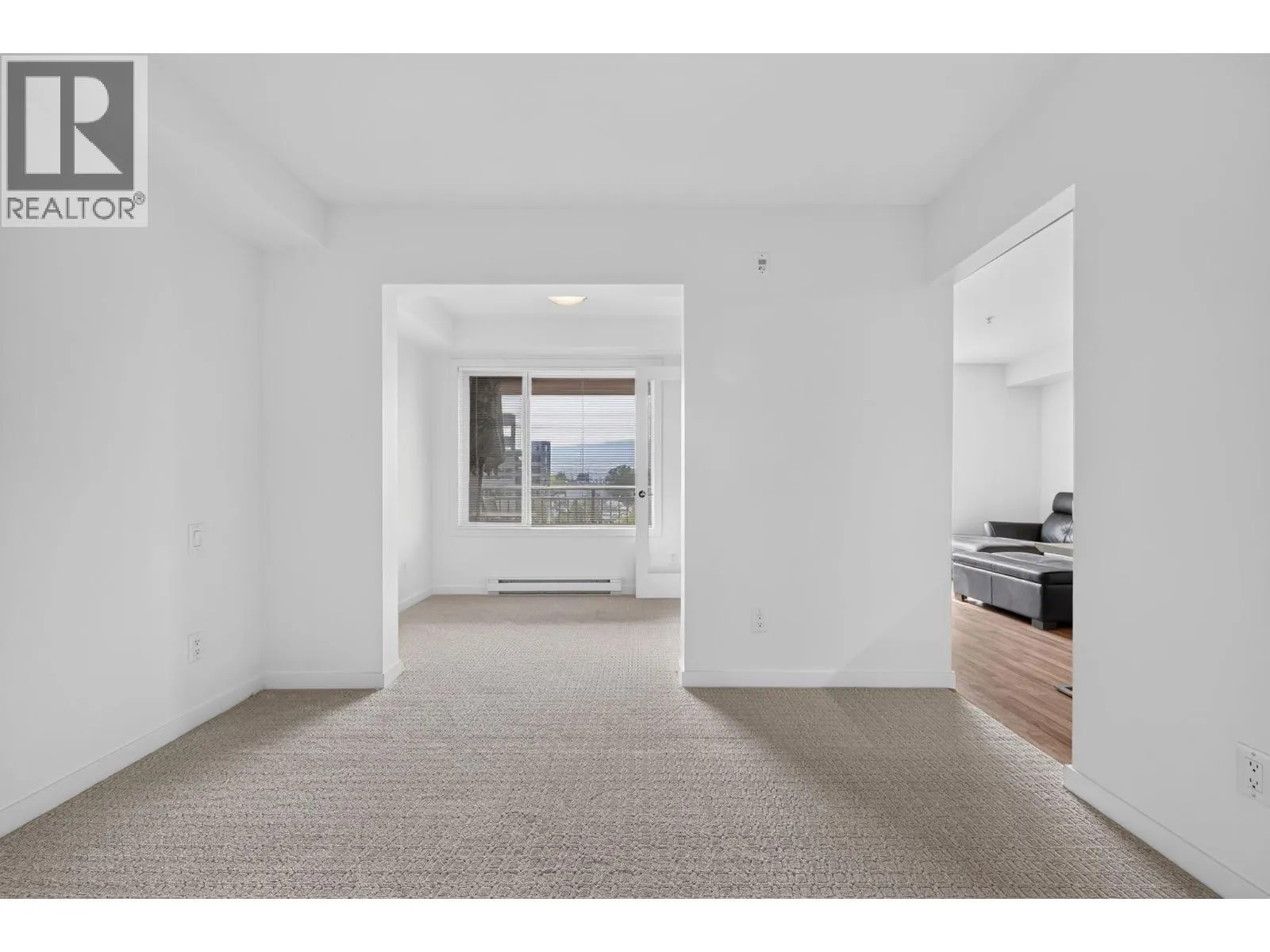 1550 Dickson Avenue Unit# 306