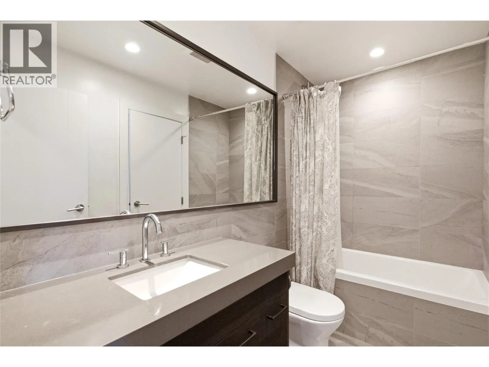 1191 Sunset Drive Unit# 2307