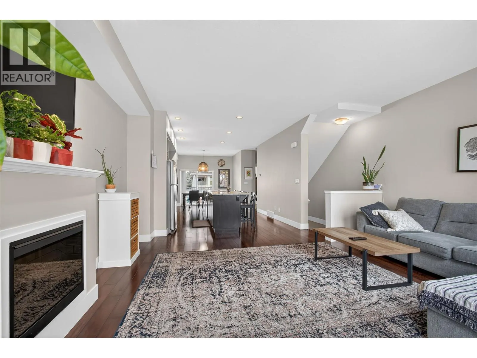 433 McCarren Avenue Unit# 9