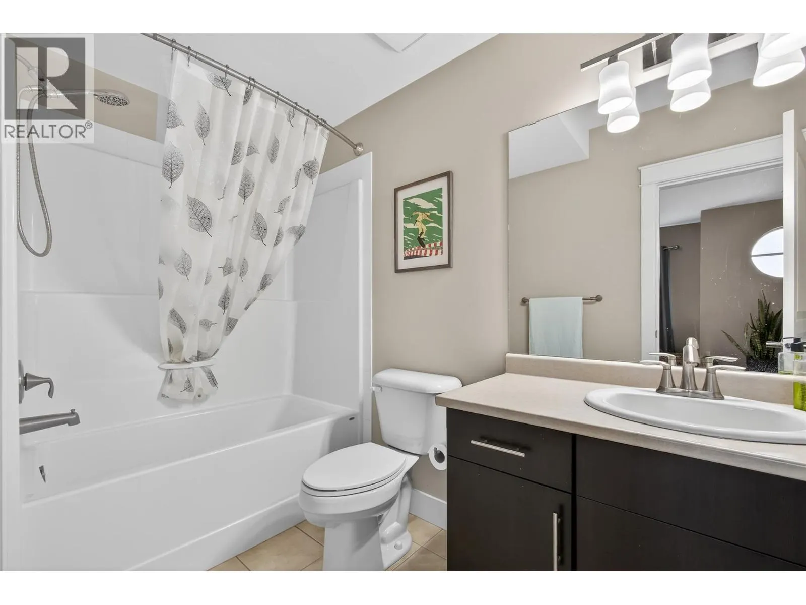 433 McCarren Avenue Unit# 9