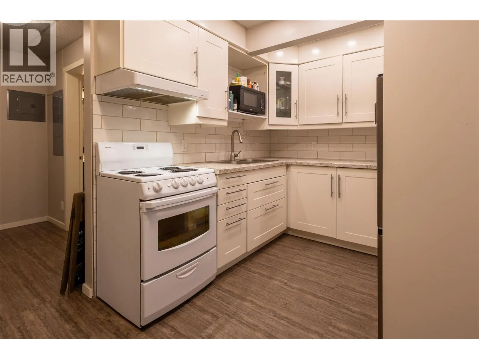 1007 Fourth Street