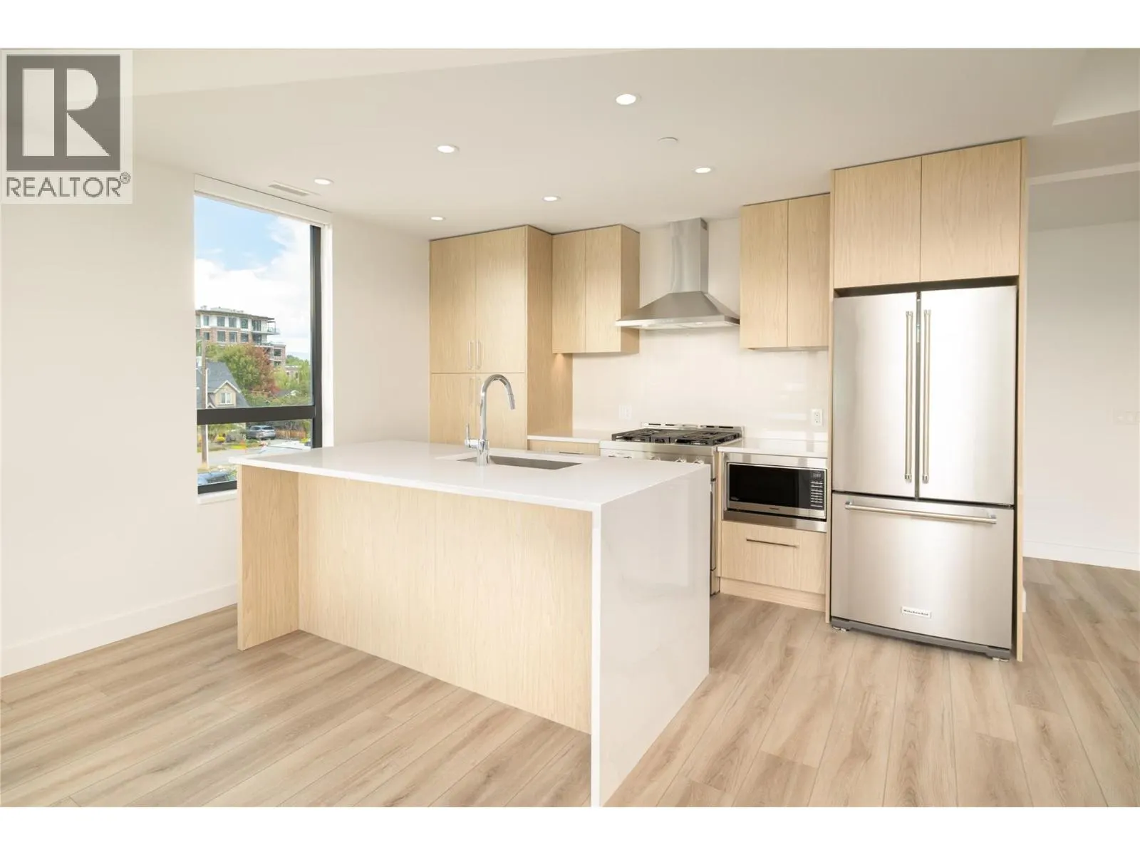 3051 Abbott Street Unit# 216