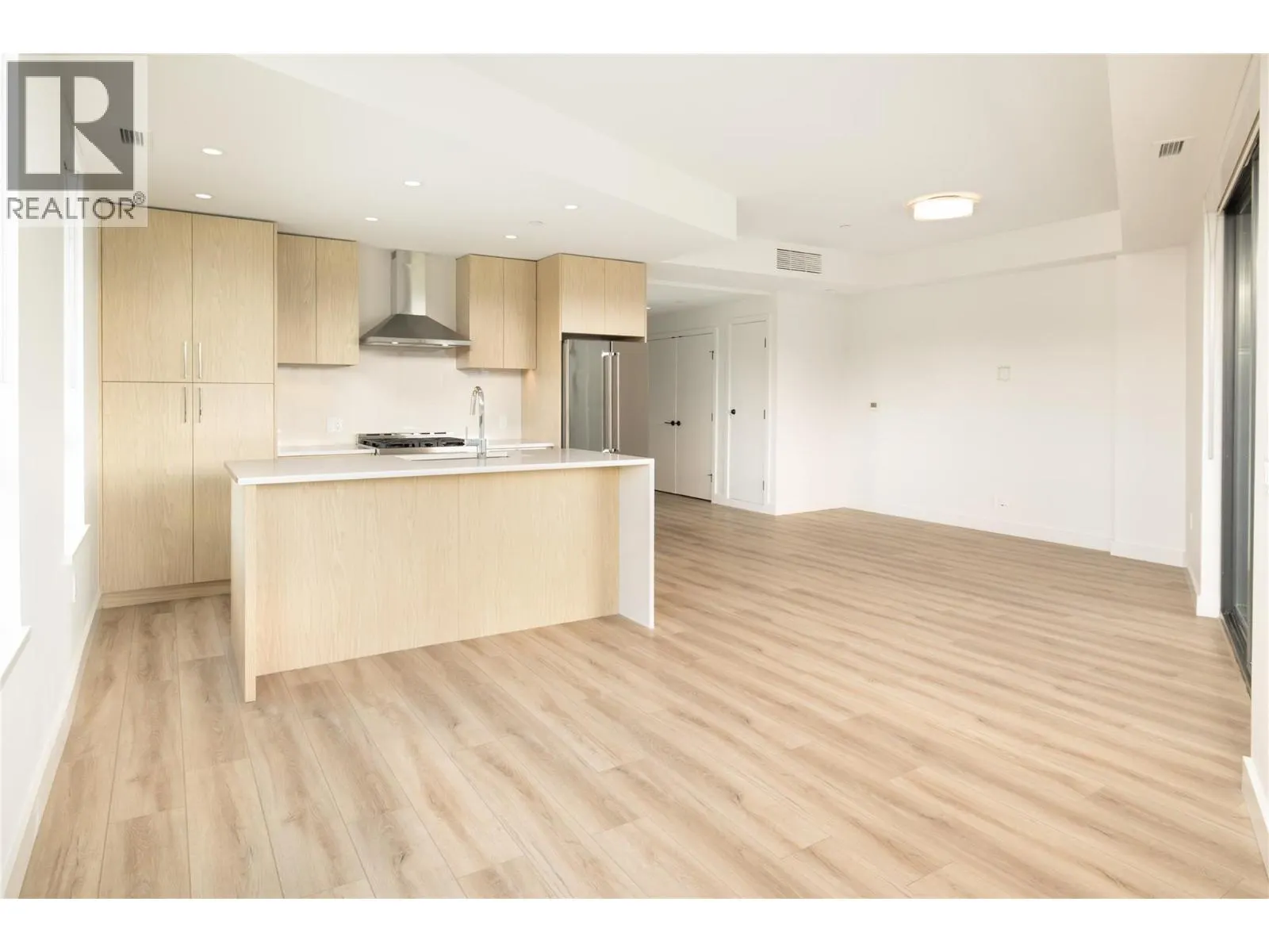 3051 Abbott Street Unit# 216