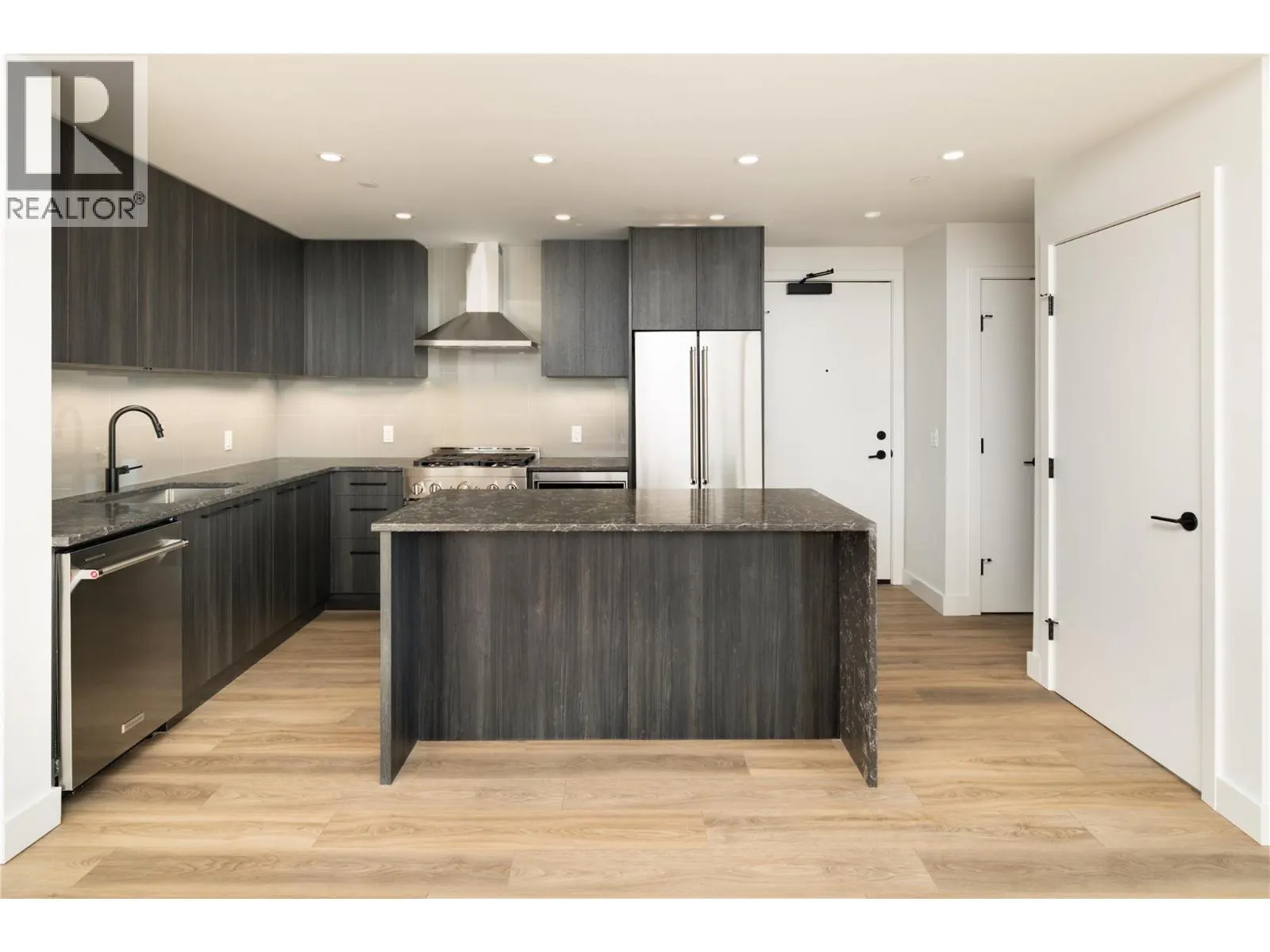 3051 Abbott Street Unit# 512