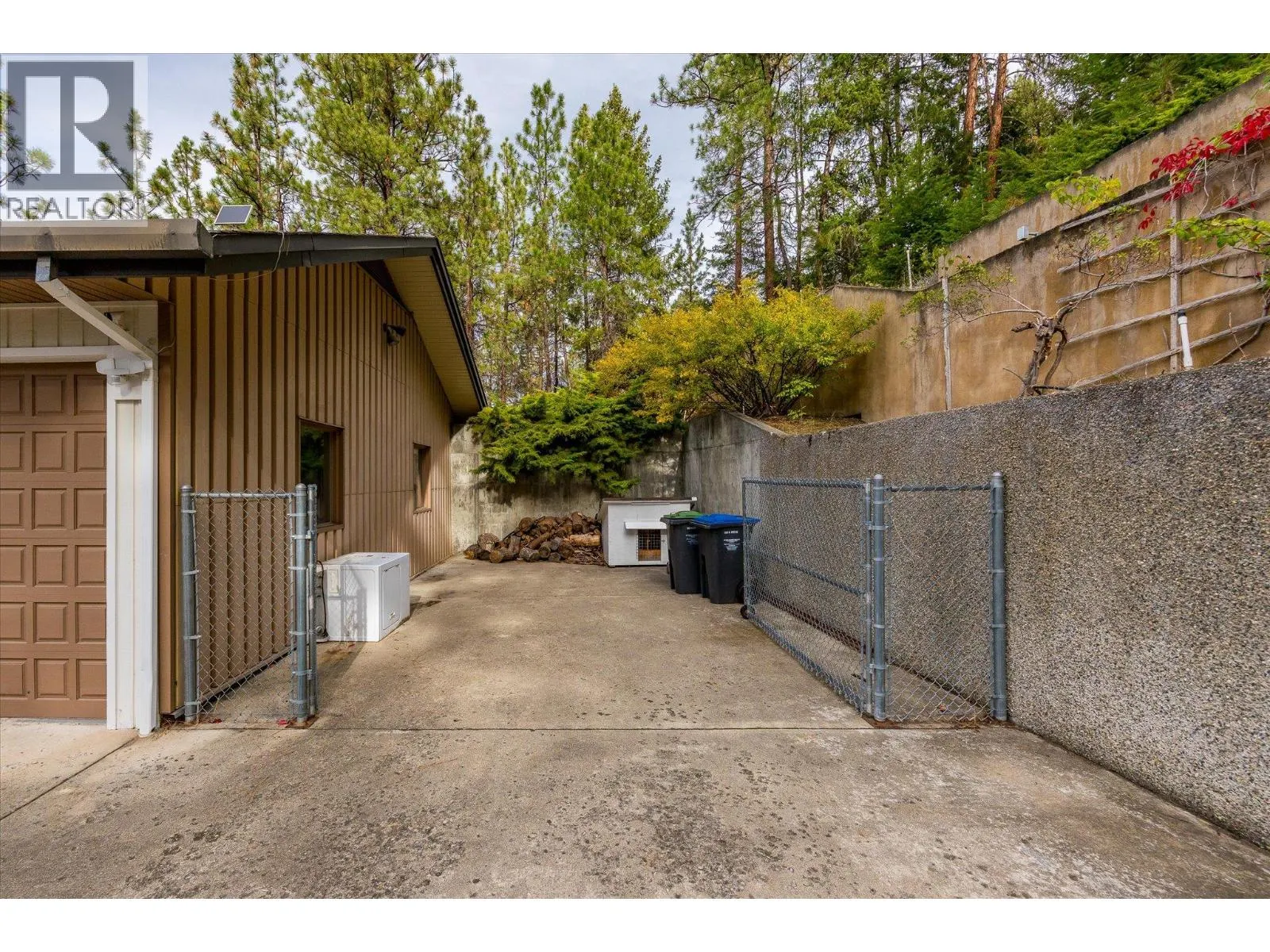 1045 Bartholomew Court