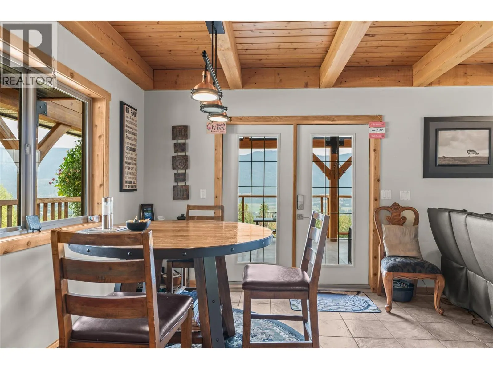 310 Grandview Bench Road