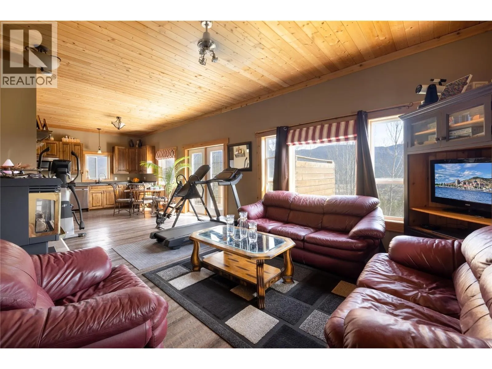 310 Grandview Bench Road
