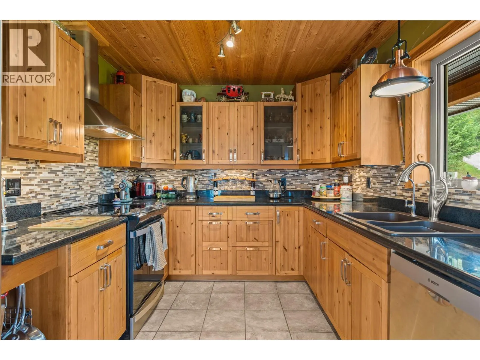 310 Grandview Bench Road