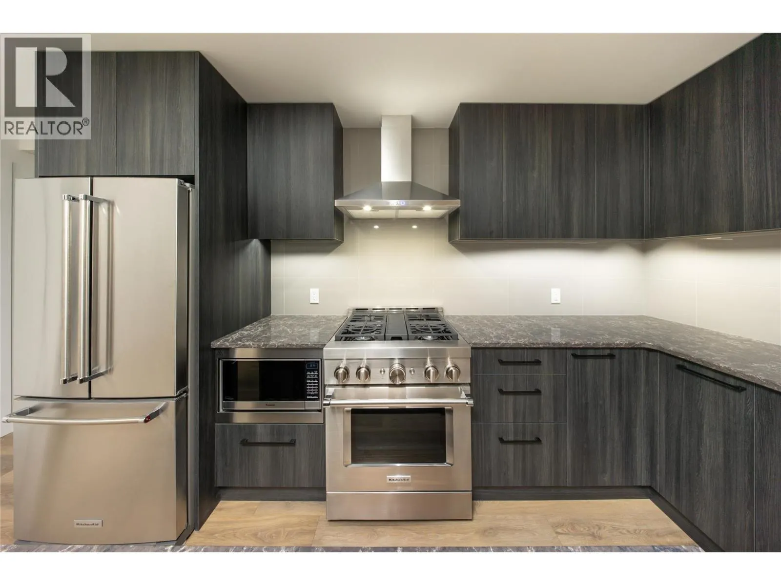 3051 Abbott Street Unit# 401