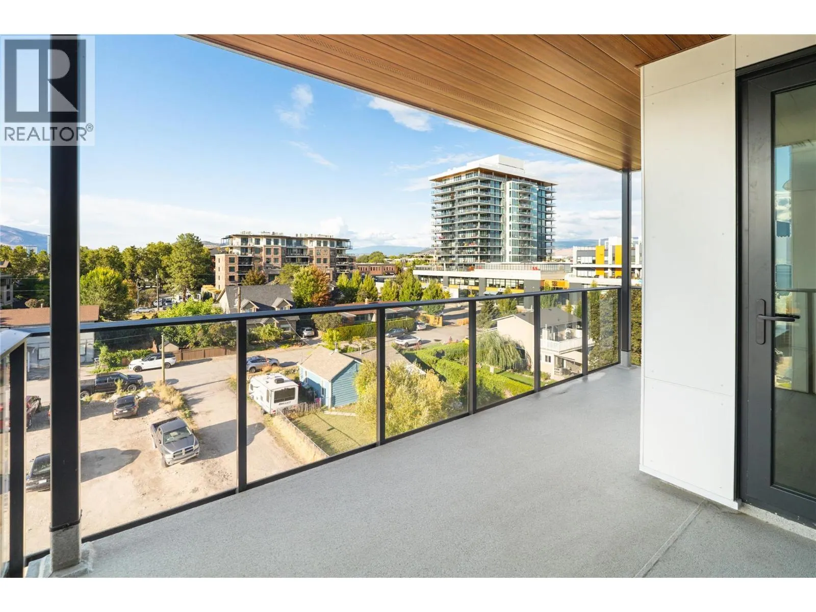 3051 Abbott Street Unit# 401