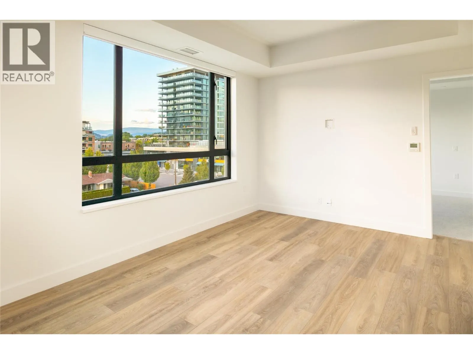 3051 Abbott Street Unit# 401