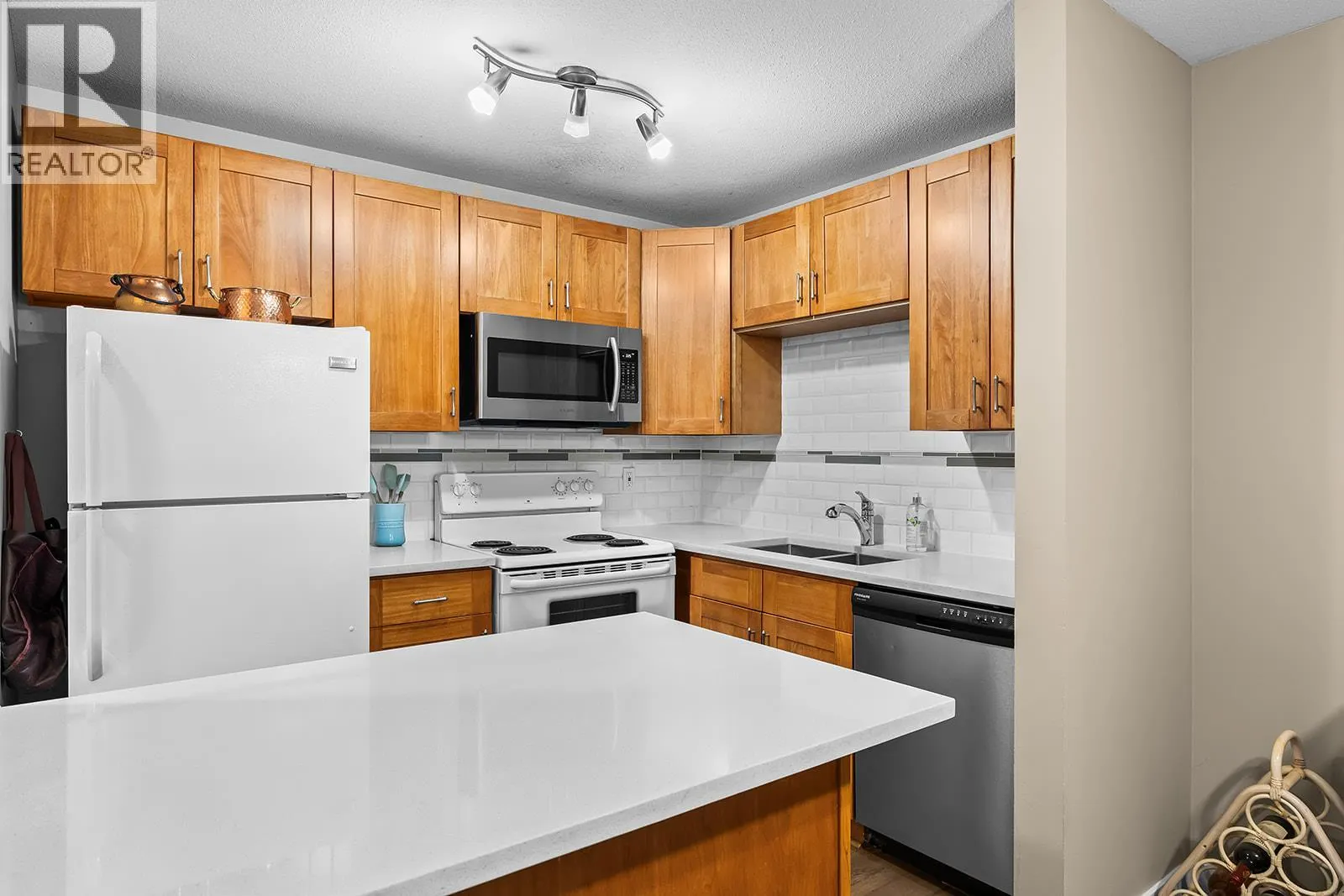 735 Cook Road Unit# 104B