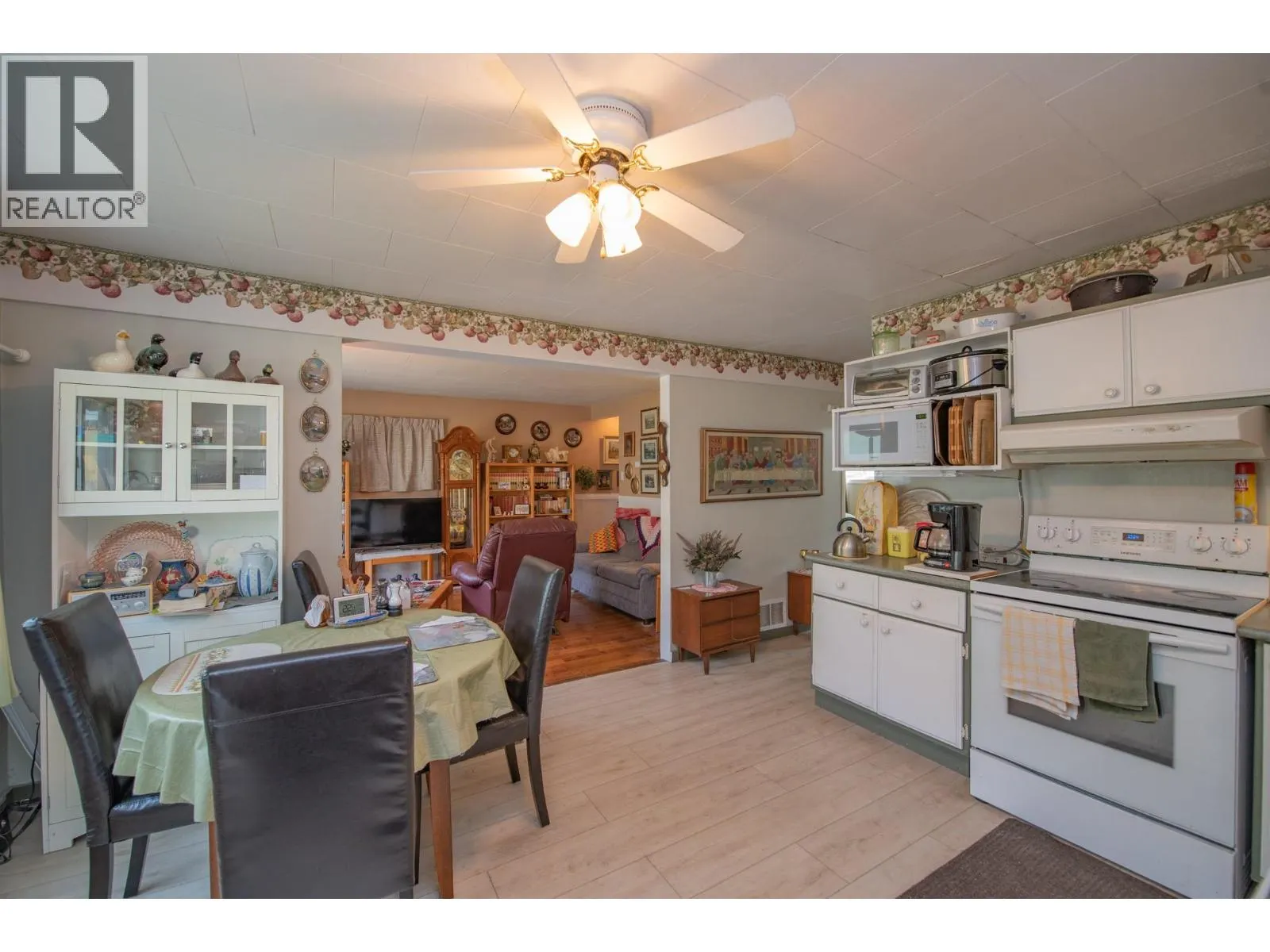 5727 Ponderosa Road