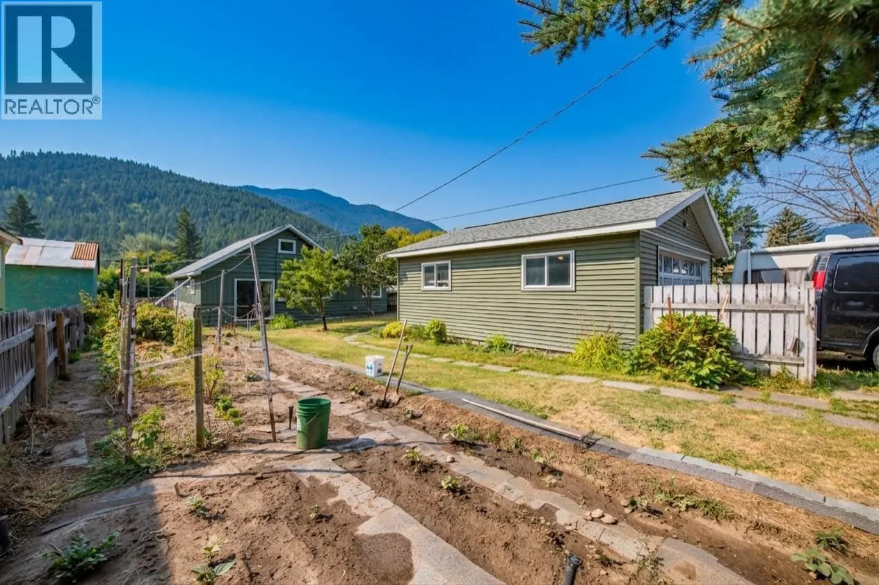 5727 Ponderosa Road