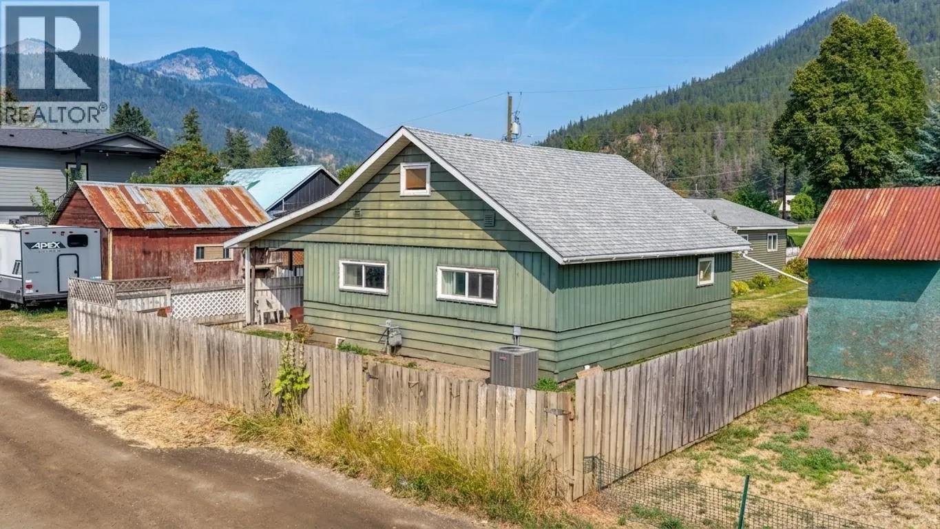 5727 Ponderosa Road