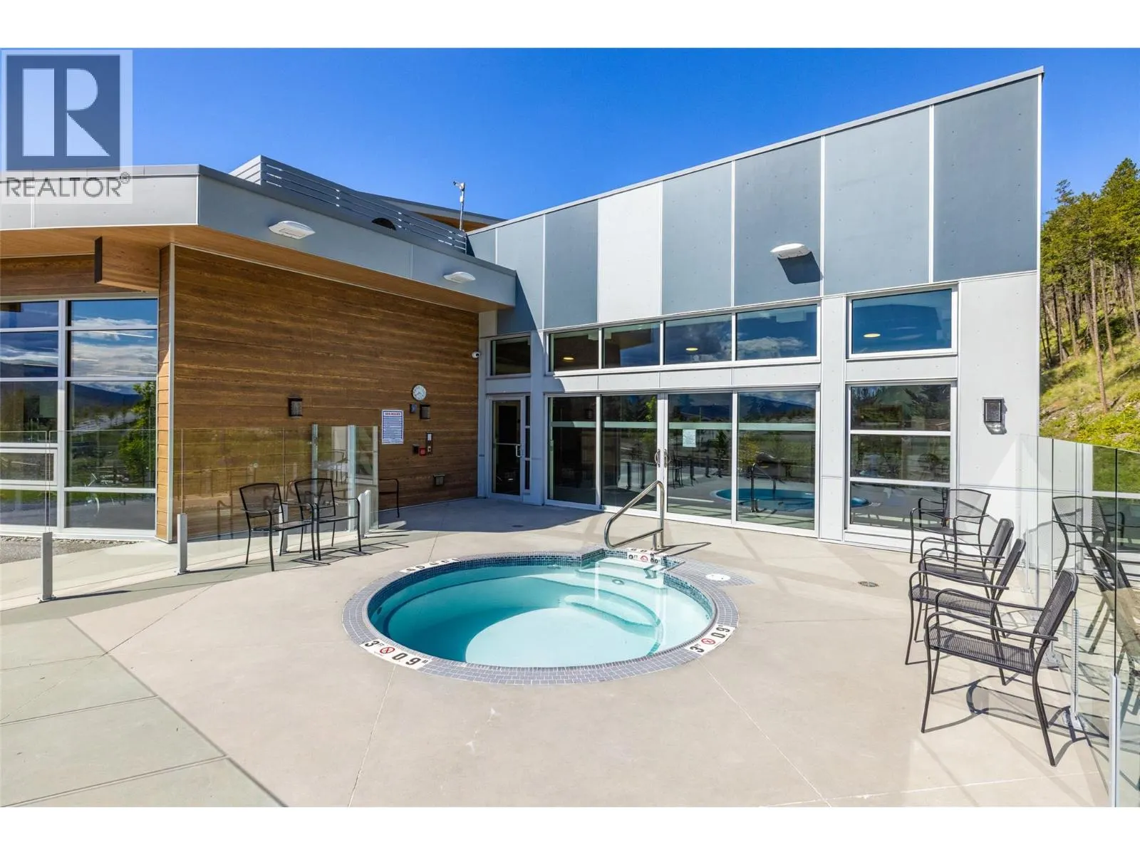 1960 Northern Flicker Court Unit# 8
