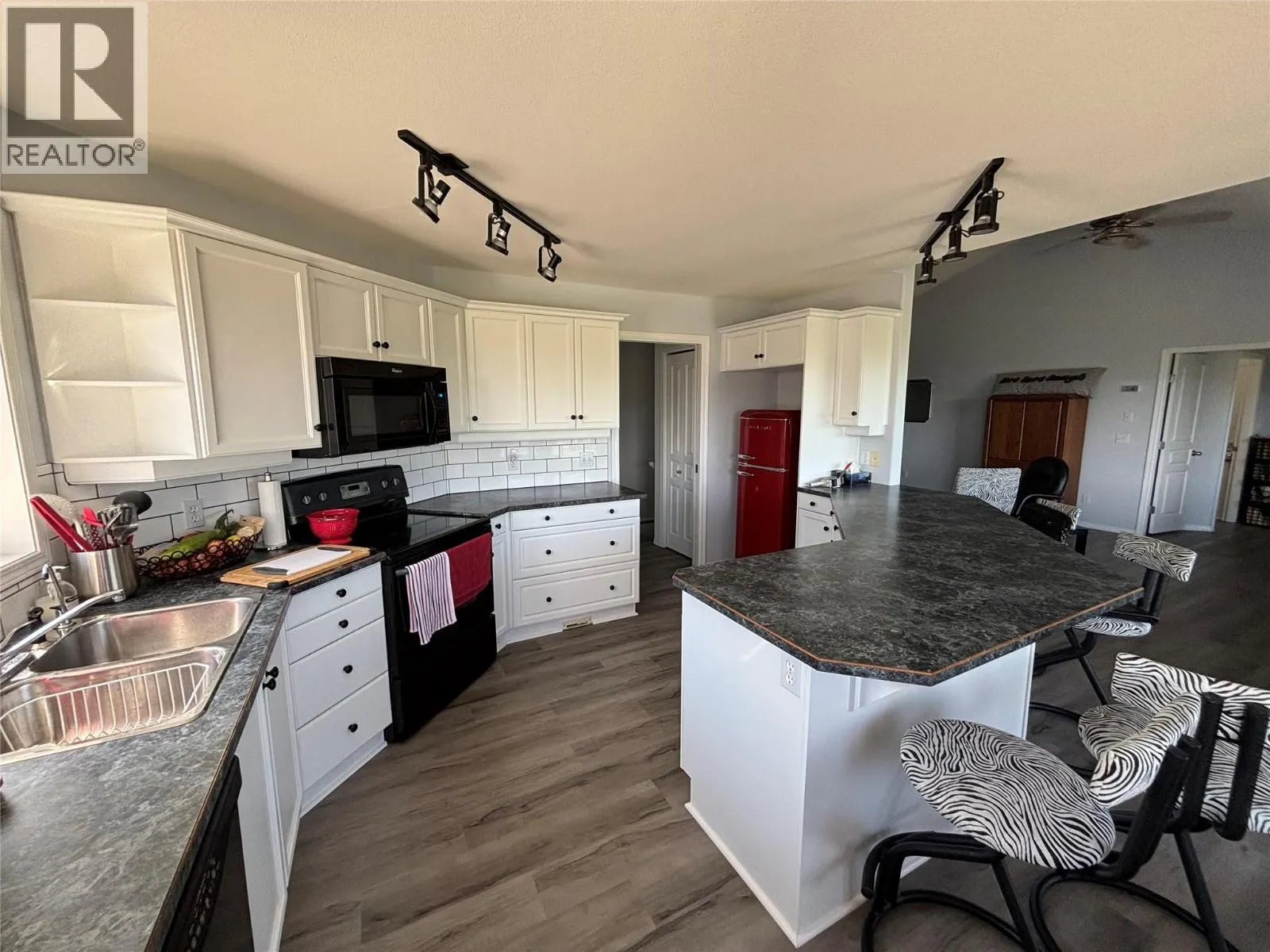2272 Shannon Hills Drive