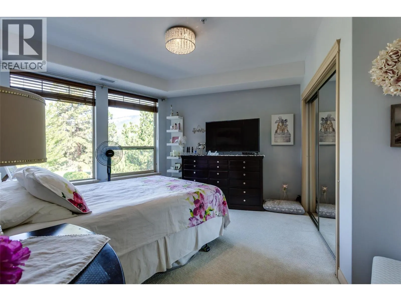 2760 Auburn Road Unit# 212