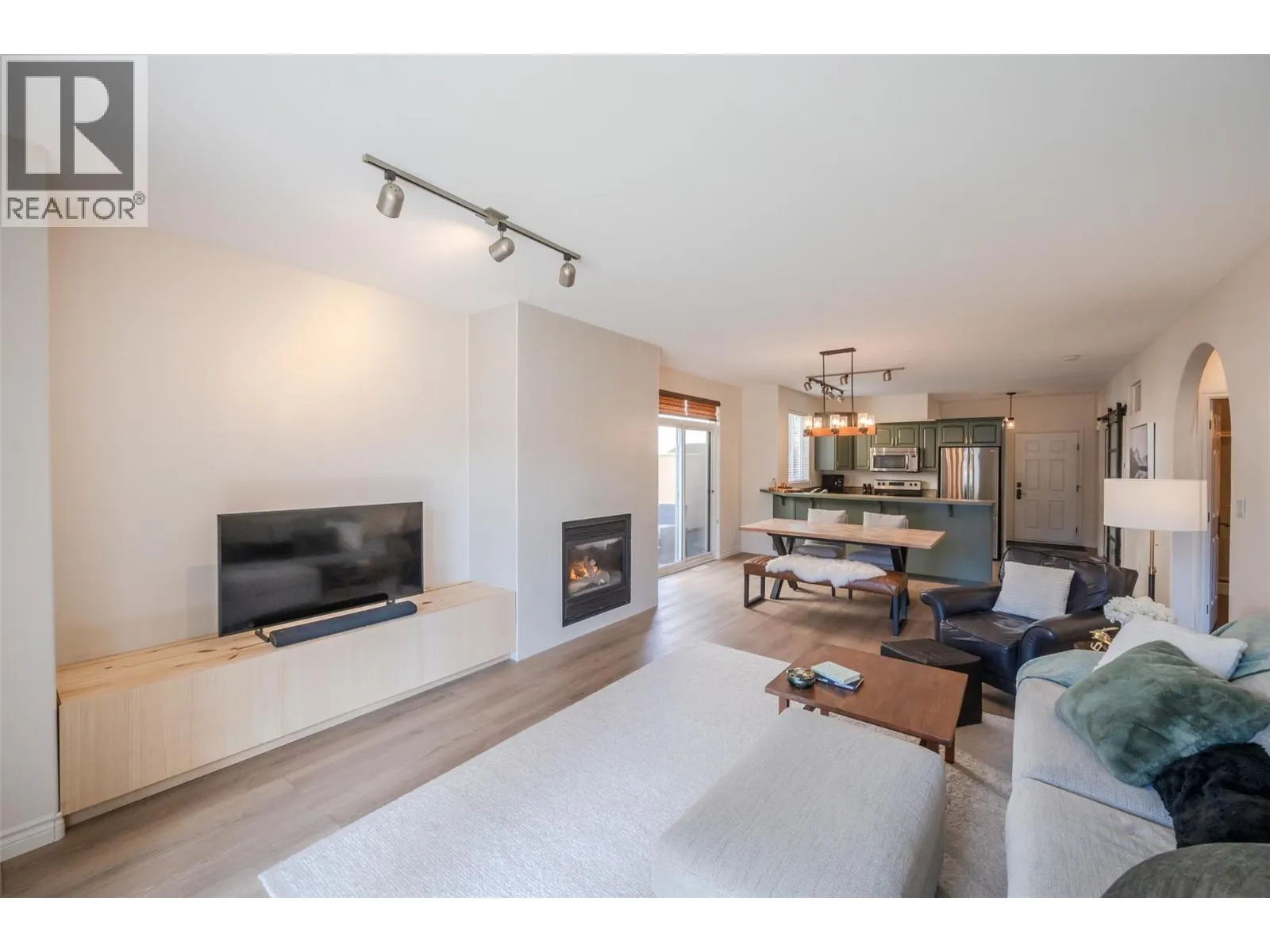 1065 Churchill Avenue Unit# 102
