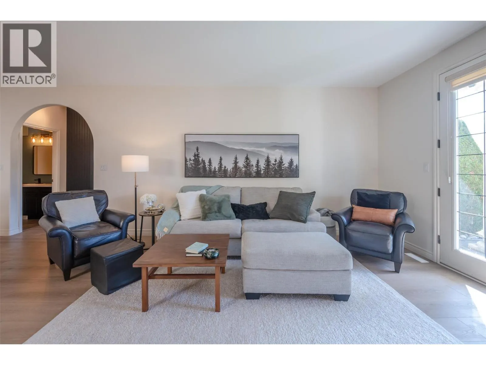 1065 Churchill Avenue Unit# 102