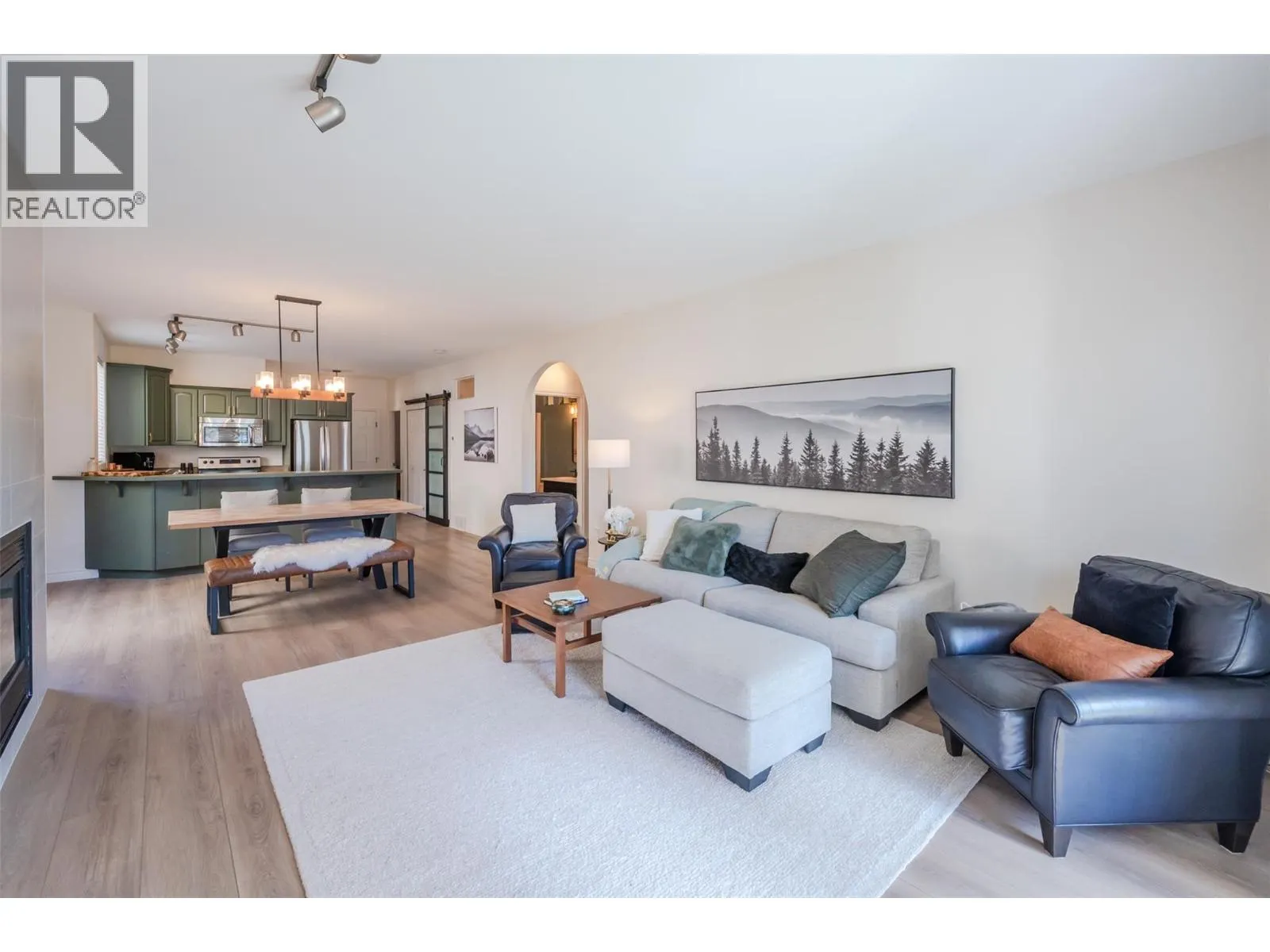 1065 Churchill Avenue Unit# 102