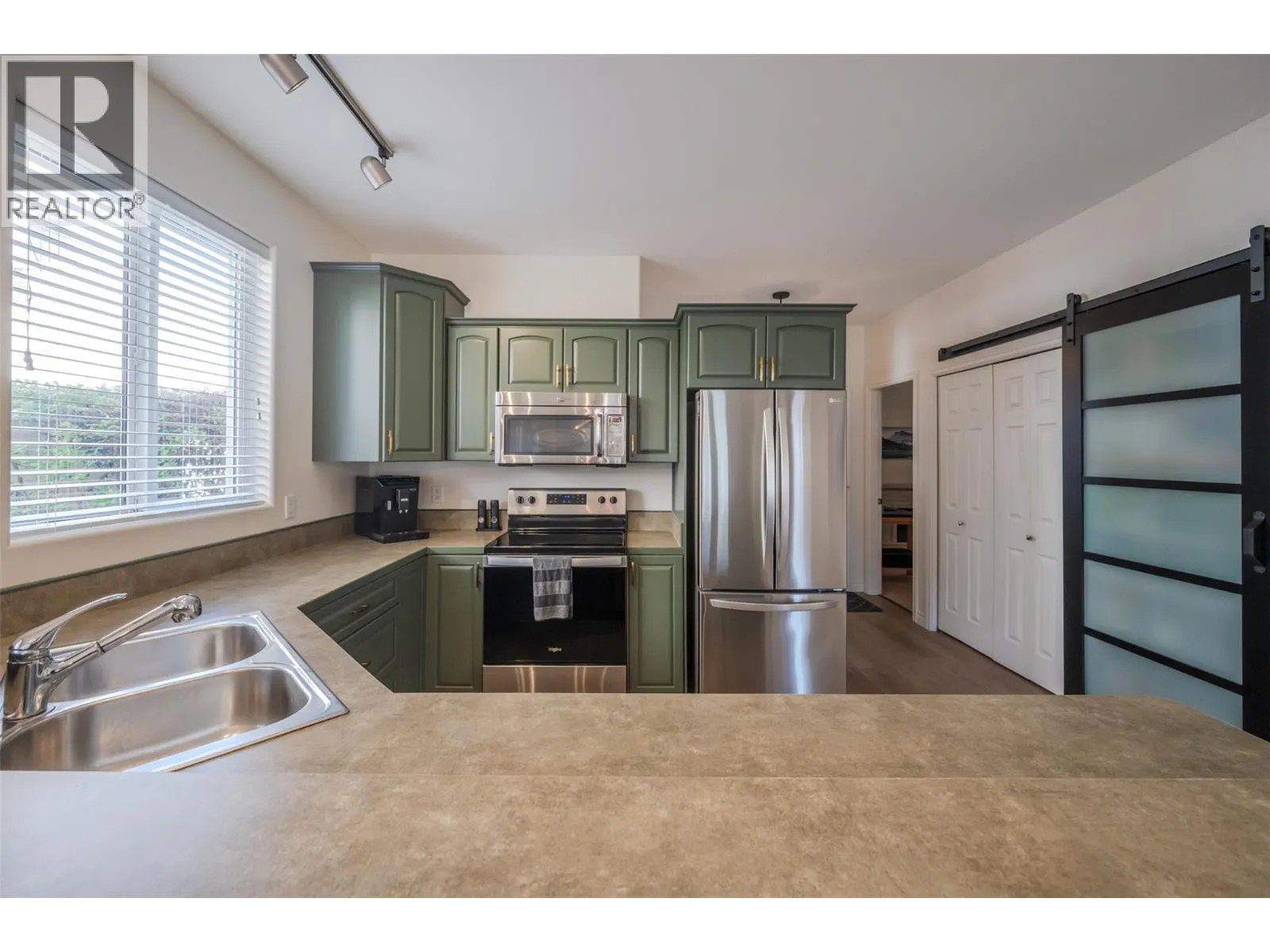 1065 Churchill Avenue Unit# 102
