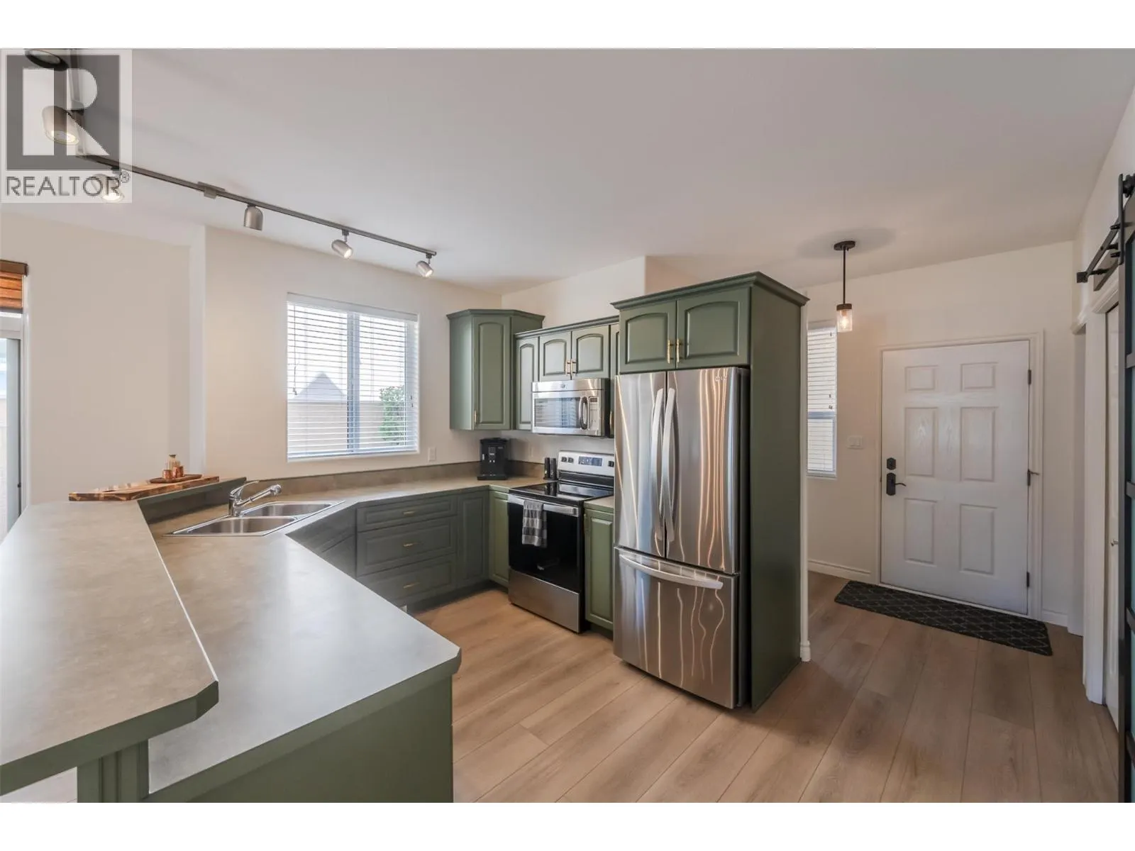 1065 Churchill Avenue Unit# 102
