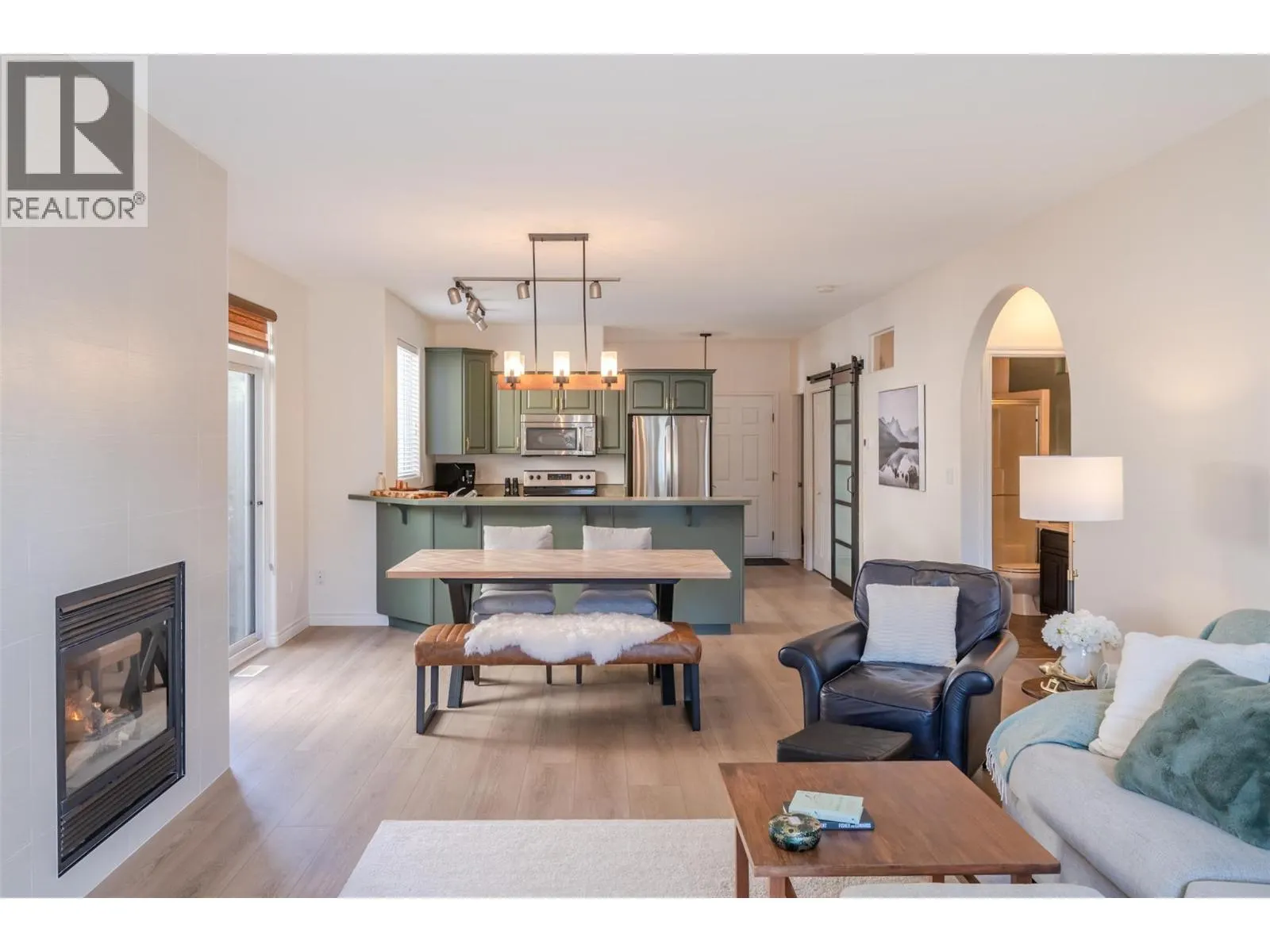 1065 Churchill Avenue Unit# 102