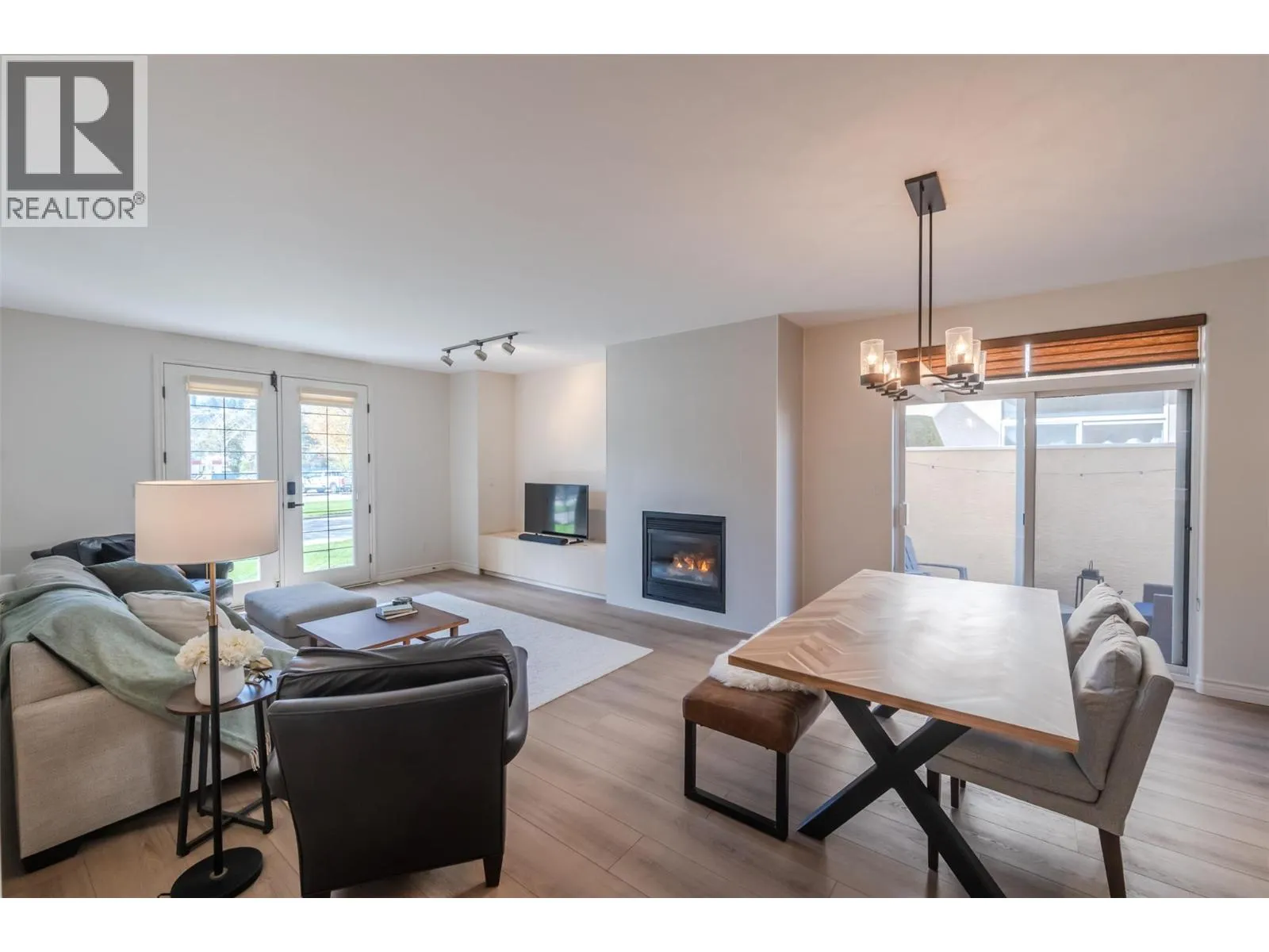 1065 Churchill Avenue Unit# 102