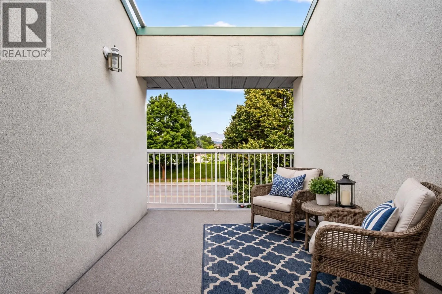2350 Stillingfleet Road Unit# 205