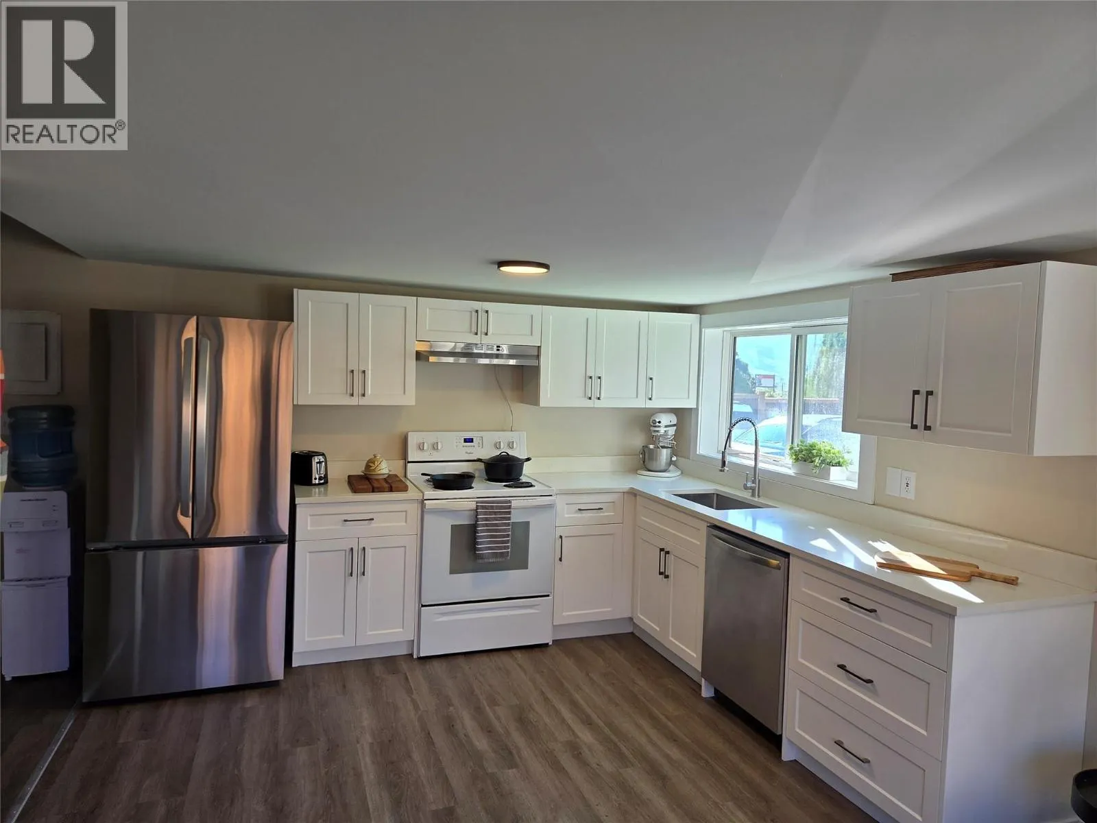 2548 Upper Bench Road