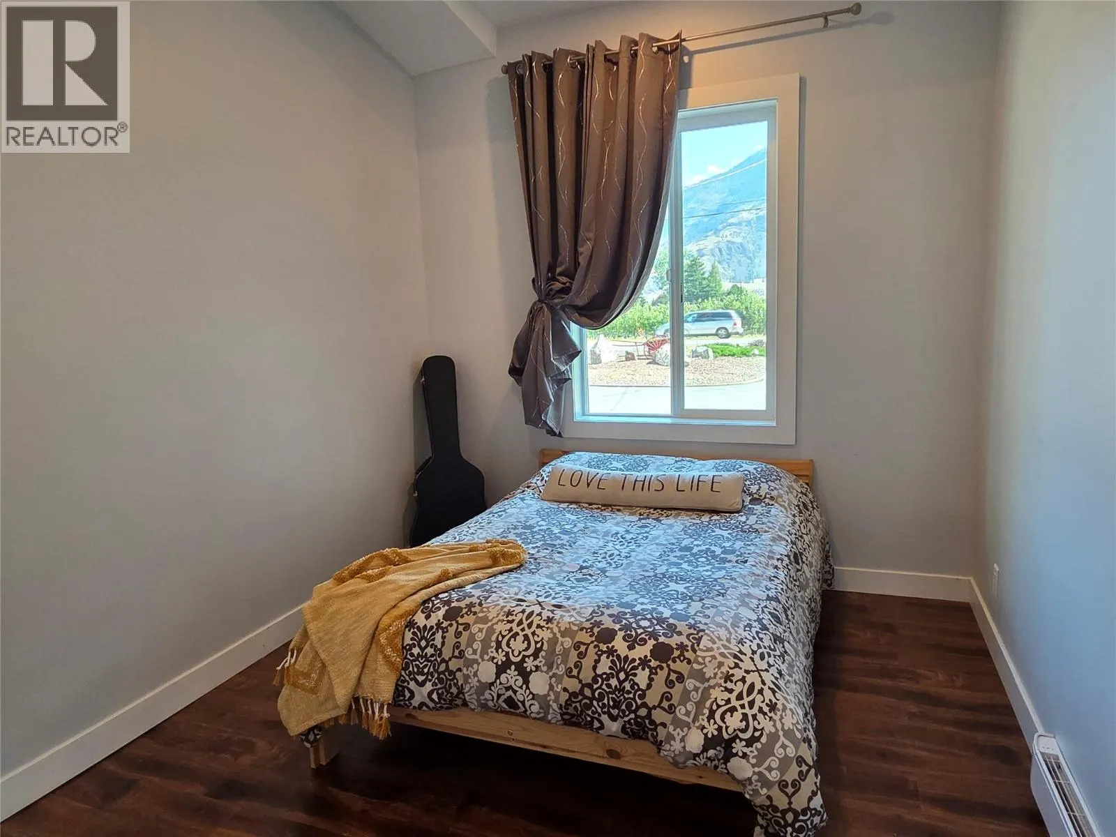 2548 Upper Bench Road