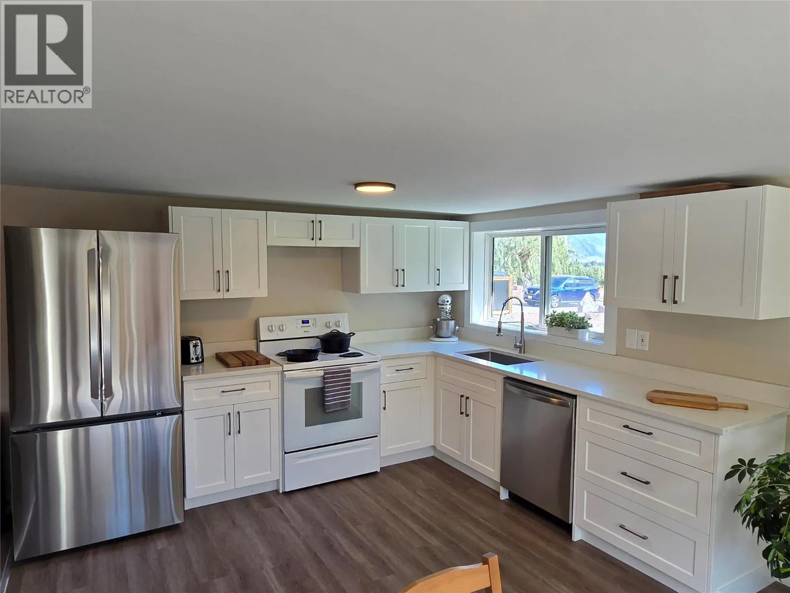 2548 Upper Bench Road