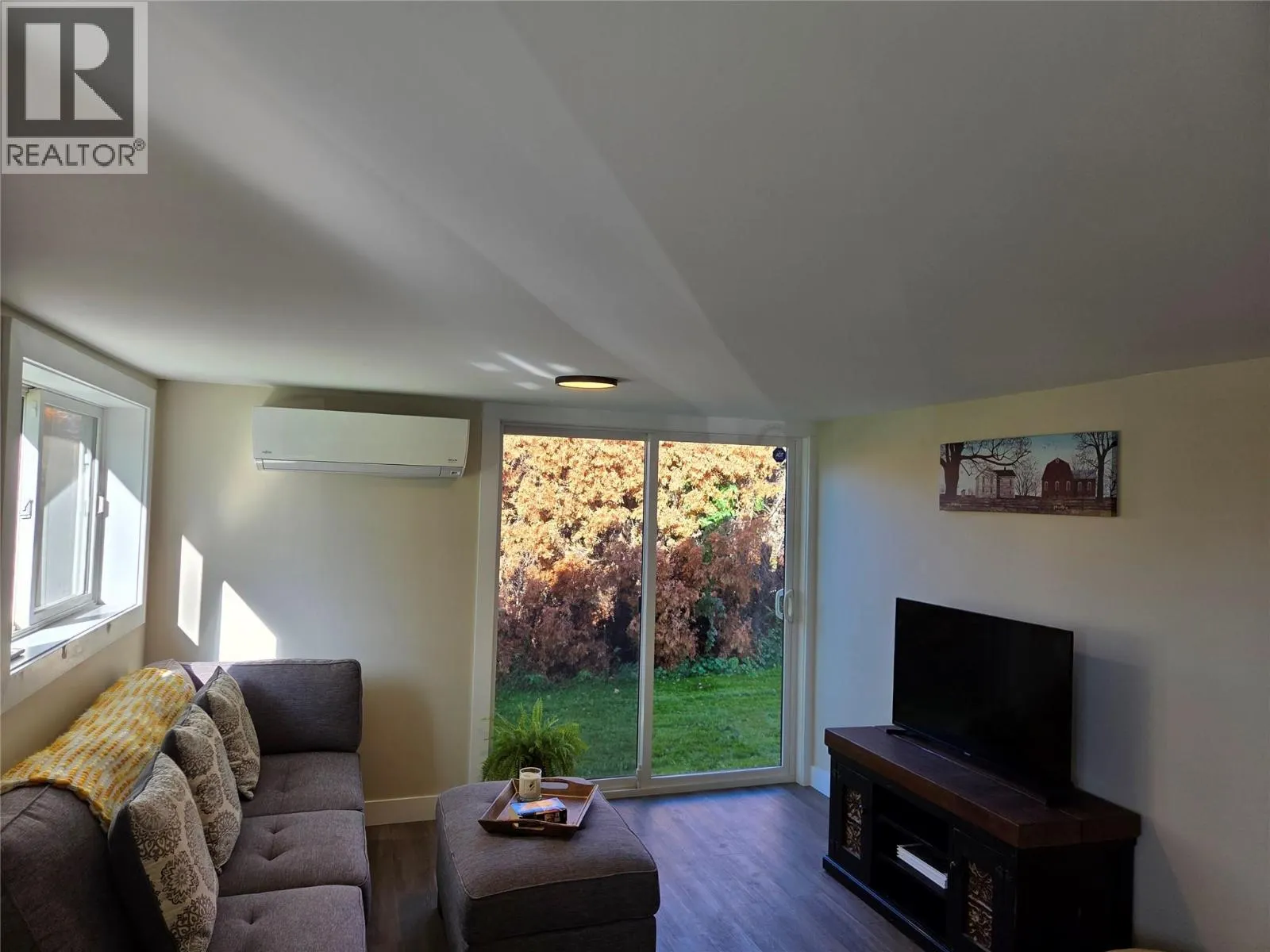 2548 Upper Bench Road