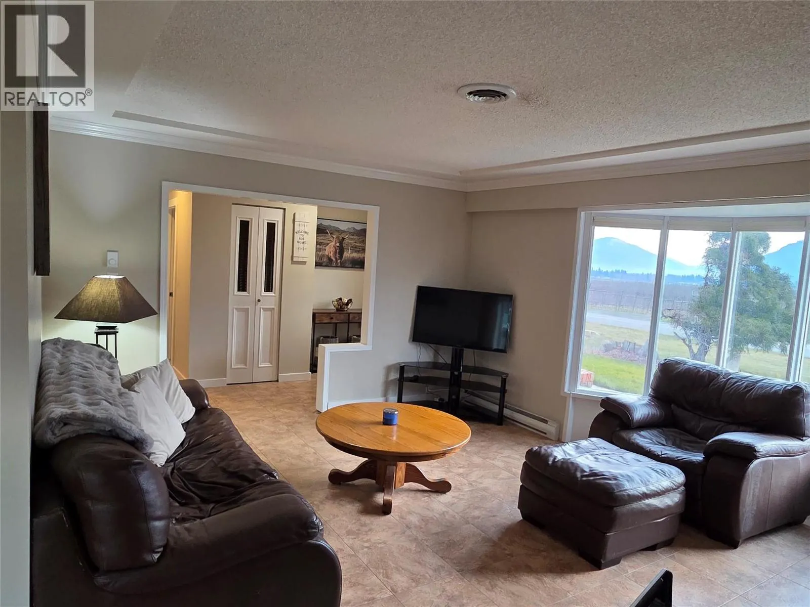 2546 Upper Bench Road
