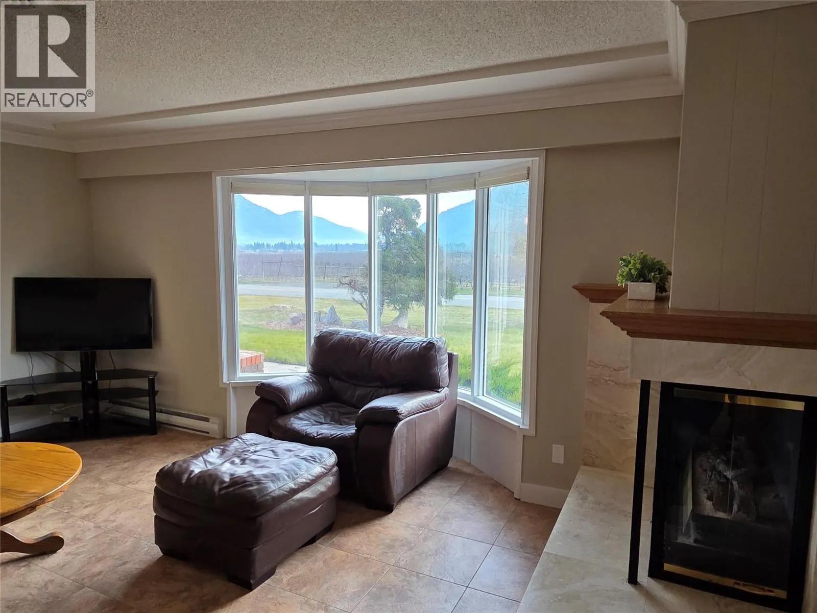 2546 Upper Bench Road