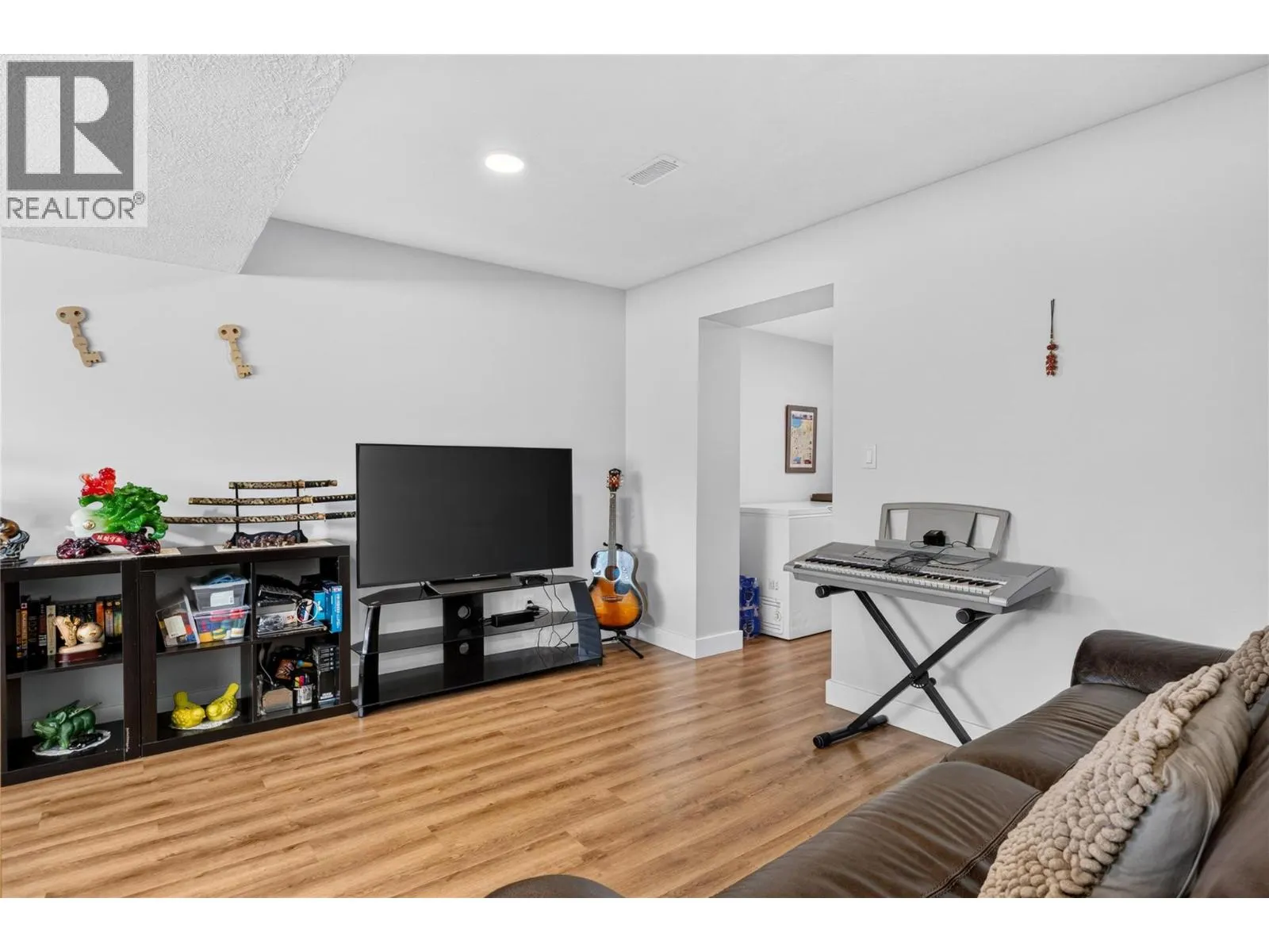 127 Okanagan Avenue W