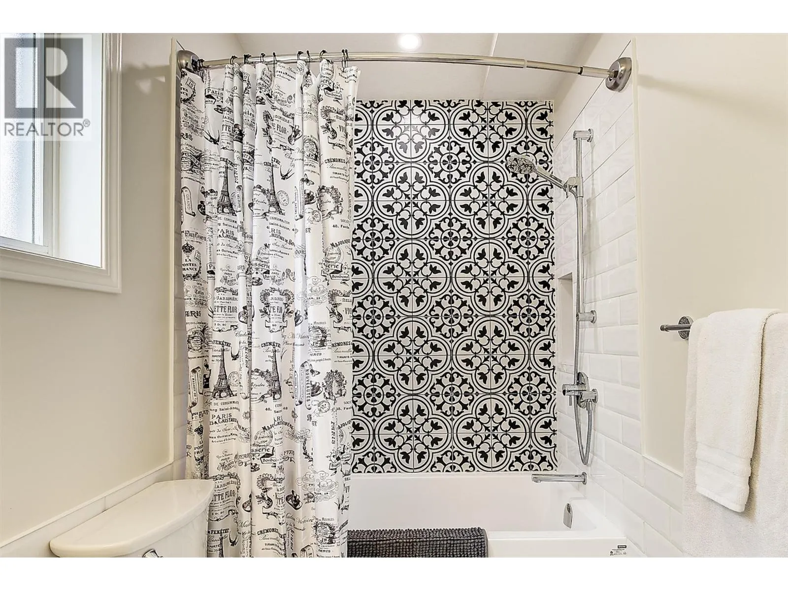 133 Wyndham Crescent Unit# 110