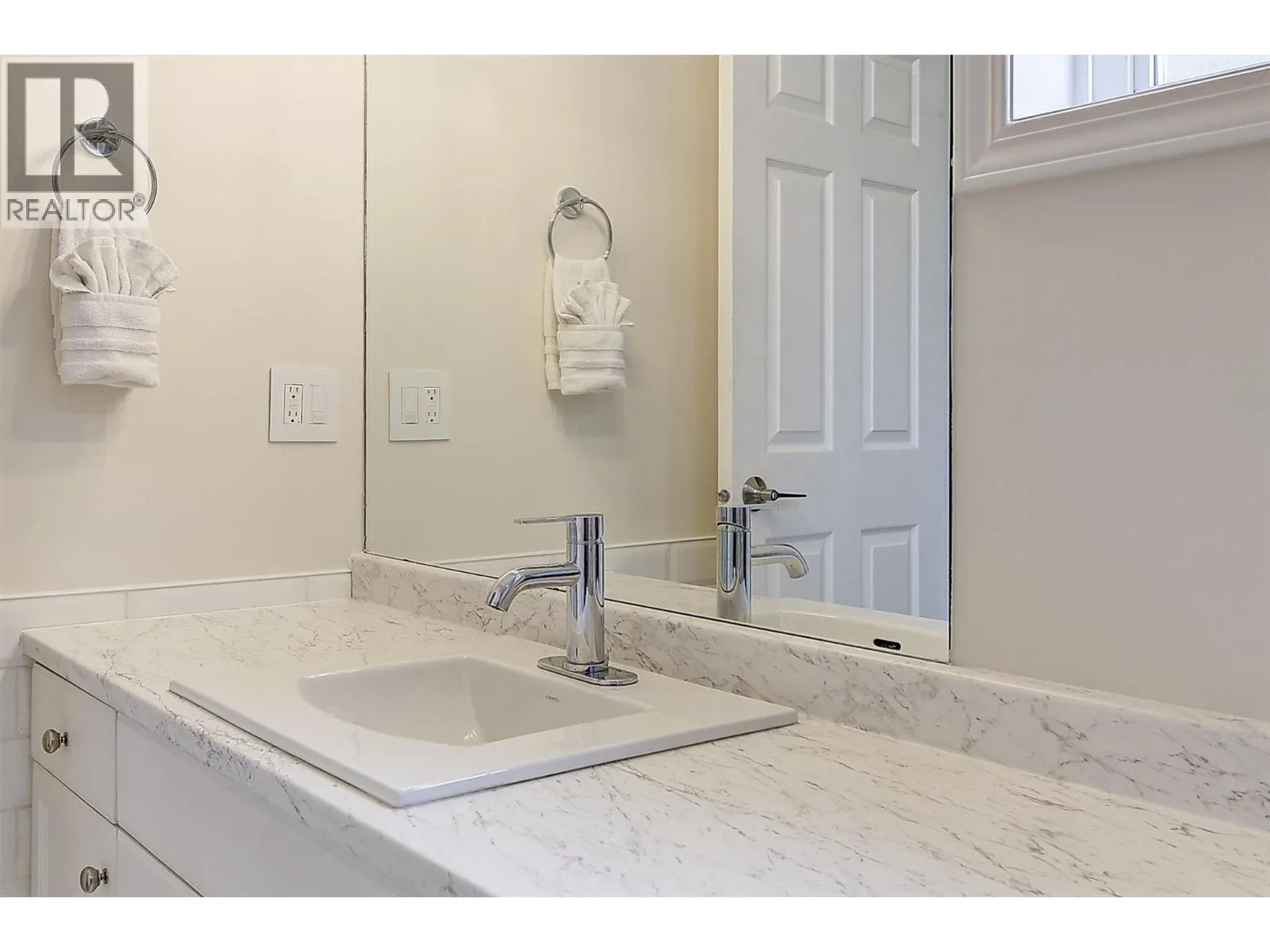 133 Wyndham Crescent Unit# 110