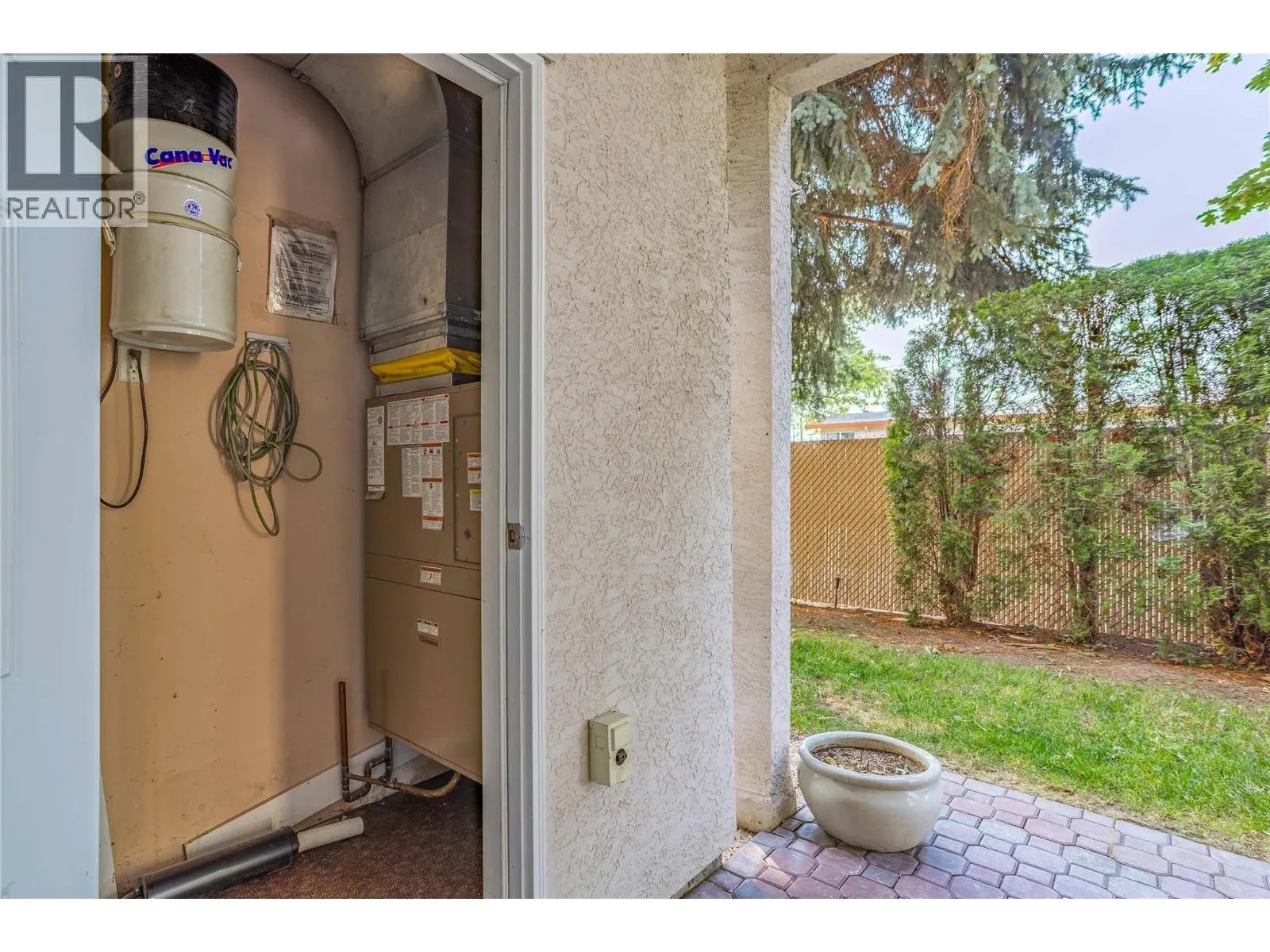 2300 Benvoulin Road Unit# 103