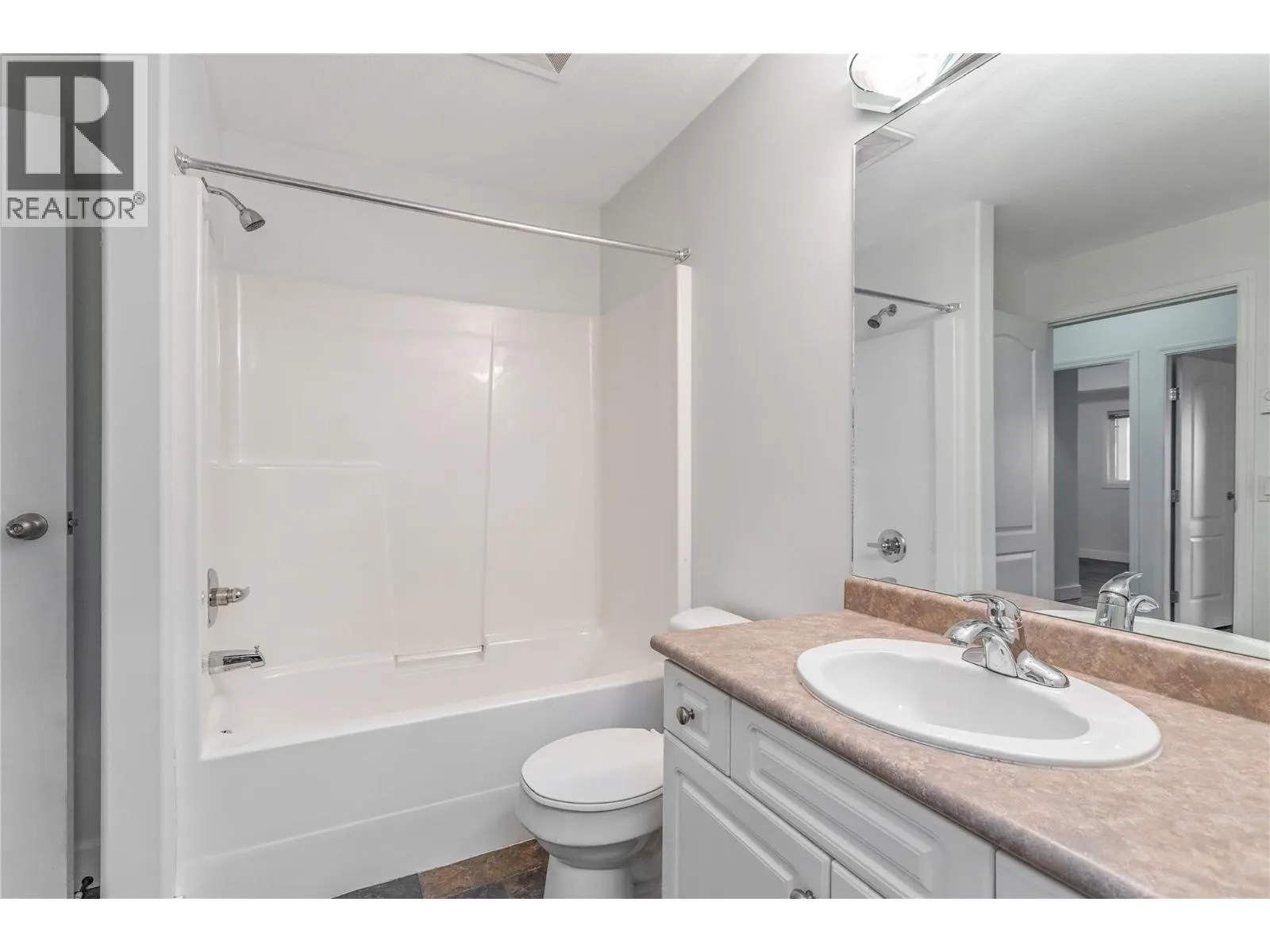 2300 Benvoulin Road Unit# 103