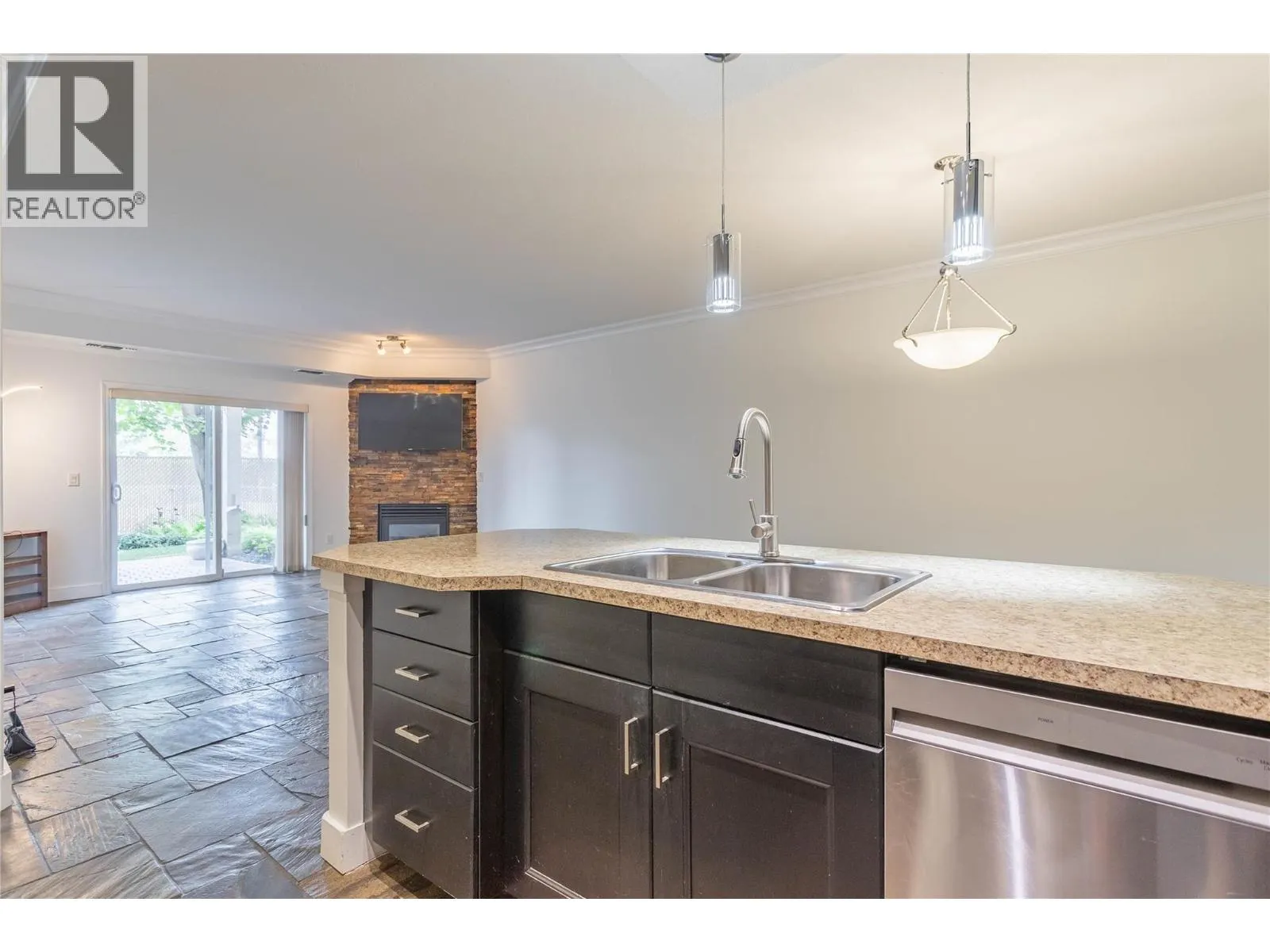 2300 Benvoulin Road Unit# 103
