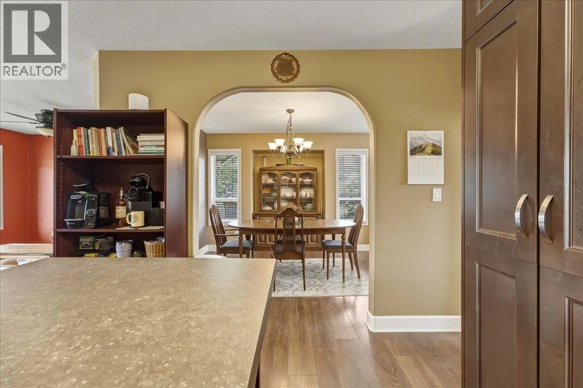 2225 Teal Place