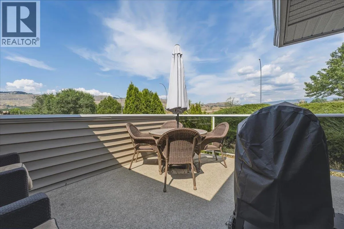 2225 Teal Place