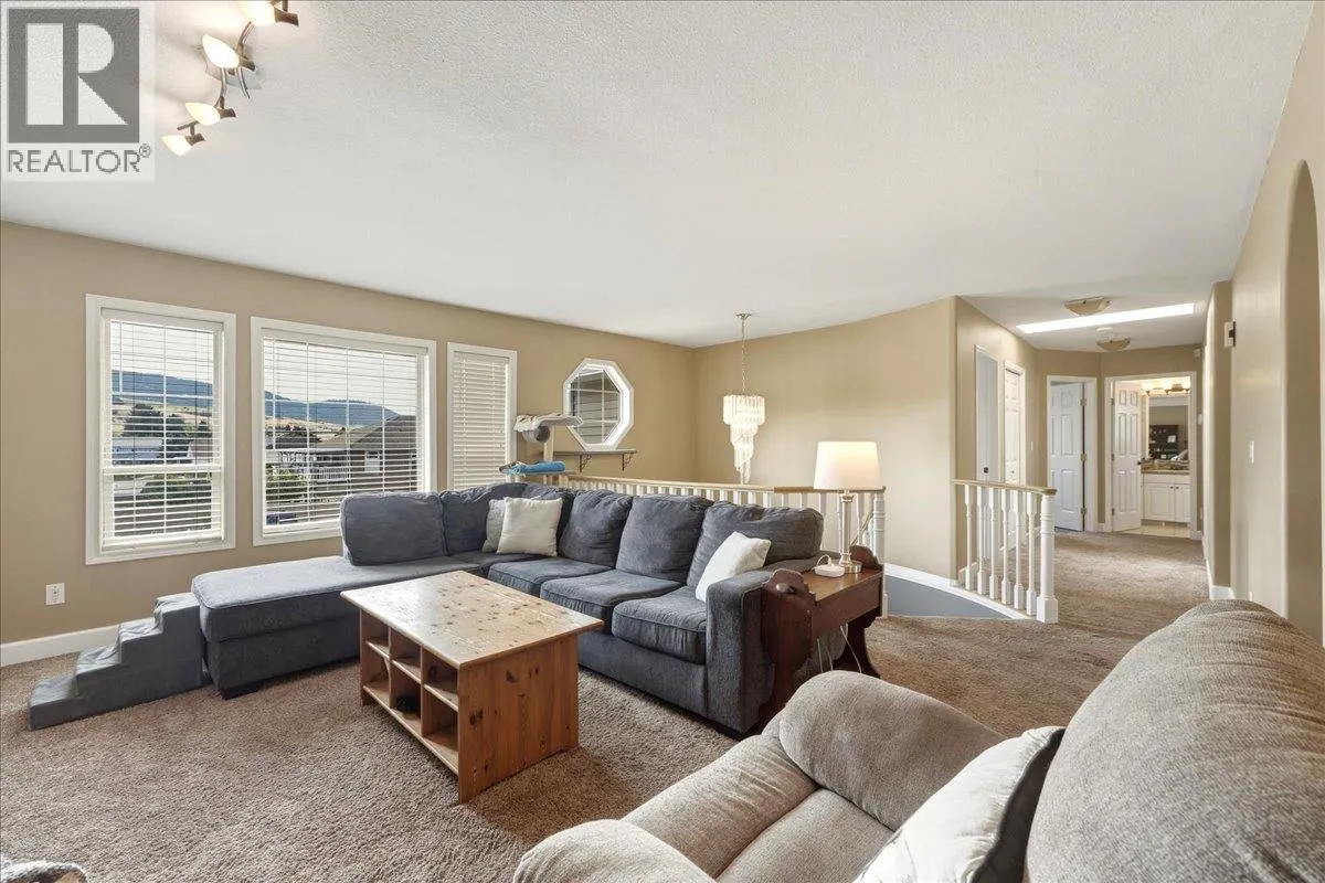 2225 Teal Place