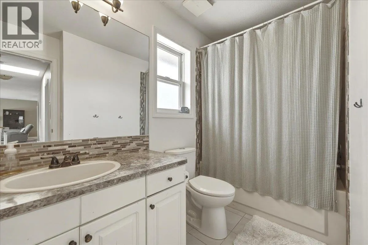 2225 Teal Place