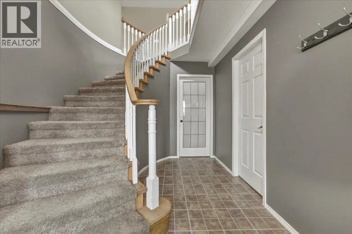 2225 Teal Place